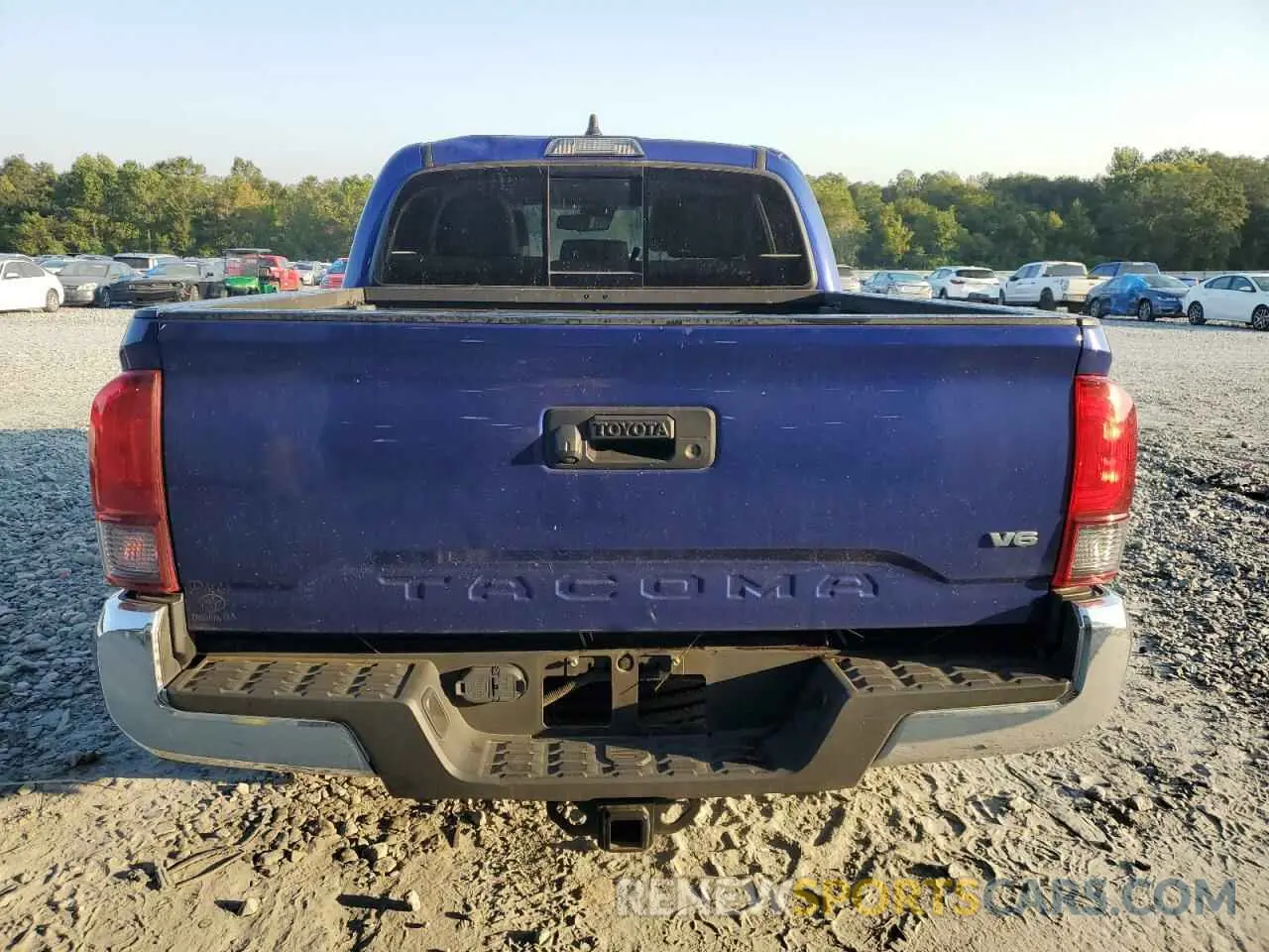 6 Photograph of a damaged car 3TMAZ5CN8NM189919 TOYOTA TACOMA 2022