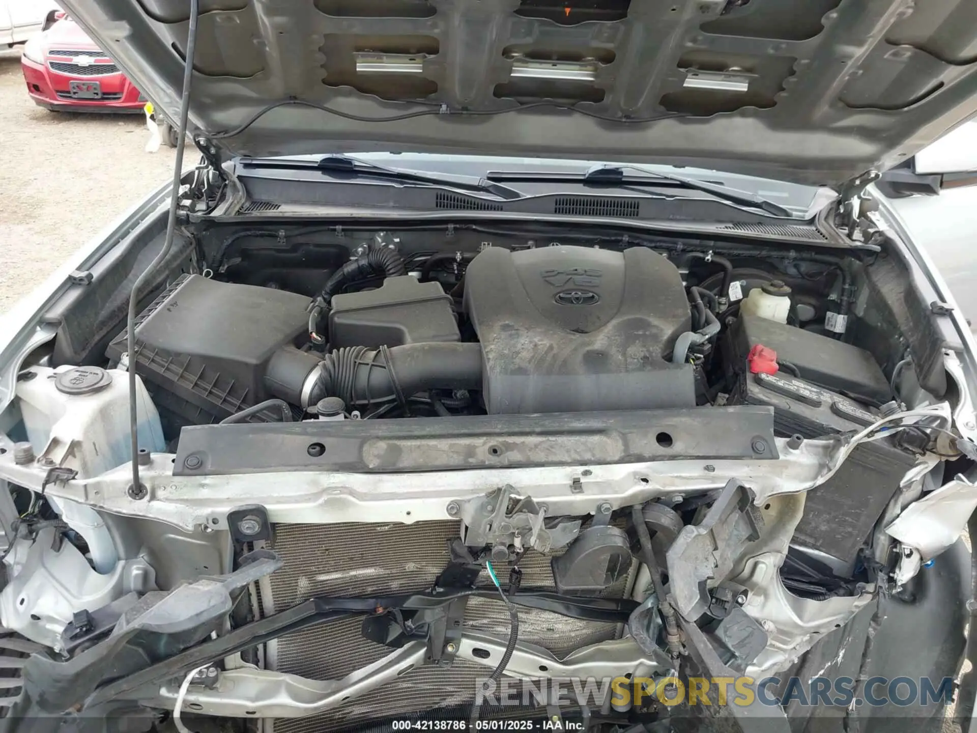 10 Photograph of a damaged car 3TMAZ5CN9NM175995 TOYOTA TACOMA 2022