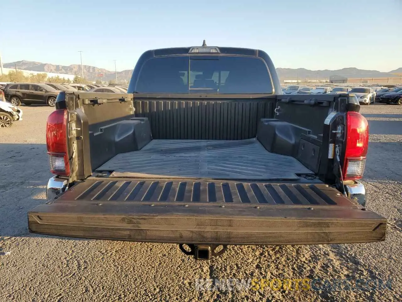 6 Photograph of a damaged car 3TMAZ5CN9NM181716 TOYOTA TACOMA 2022