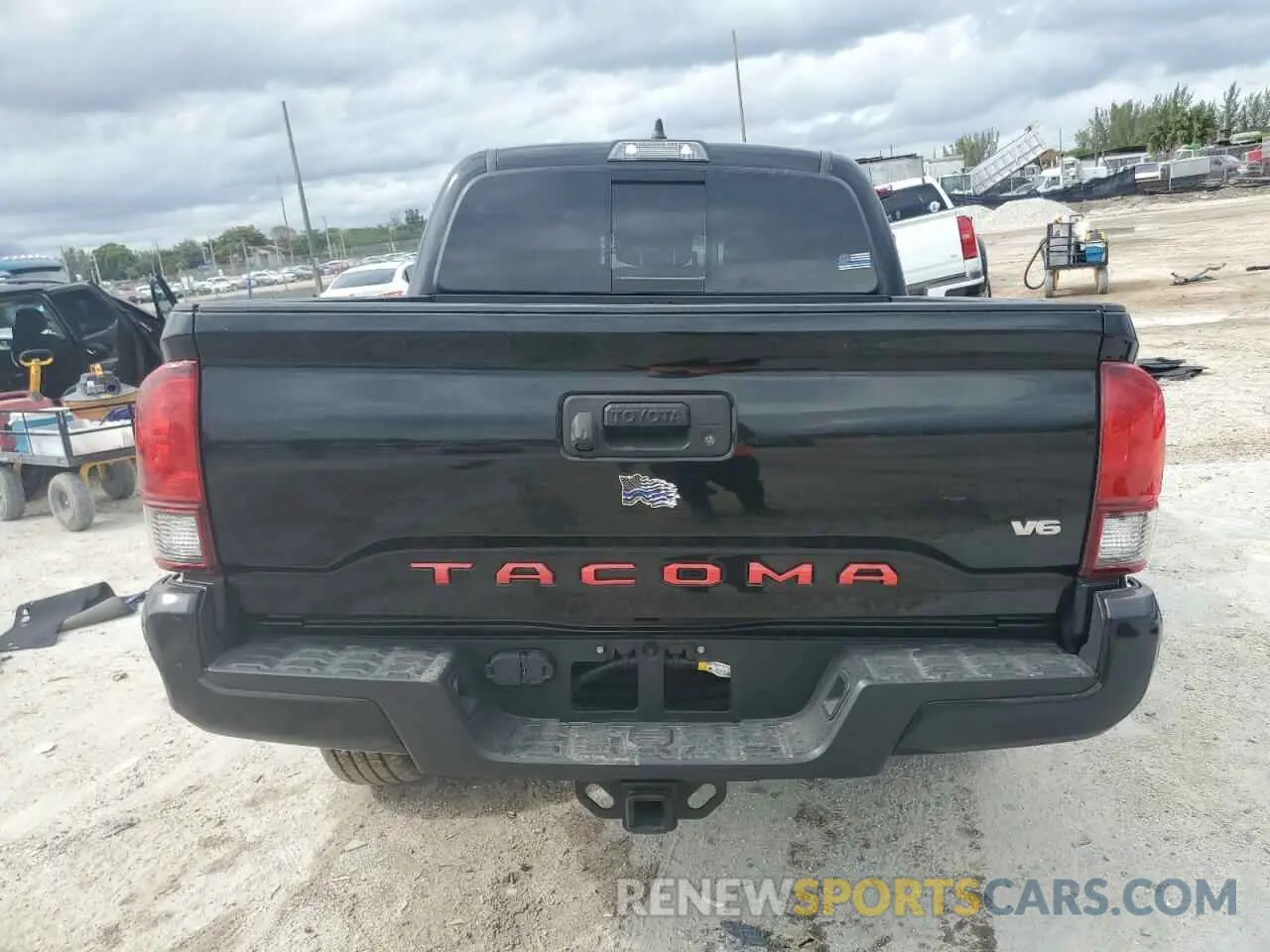 6 Photograph of a damaged car 3TMAZ5CN9NM187807 TOYOTA TACOMA 2022