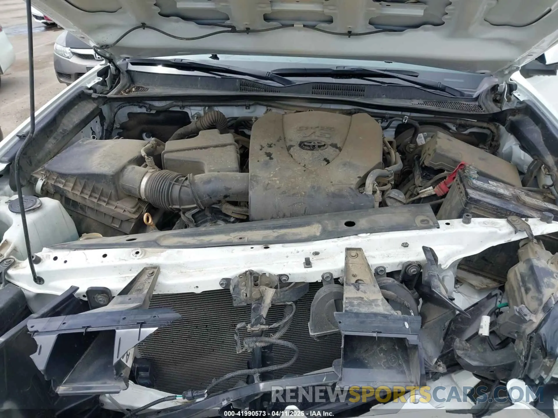 10 Photograph of a damaged car 3TMAZ5CNXNM166657 TOYOTA TACOMA 2022