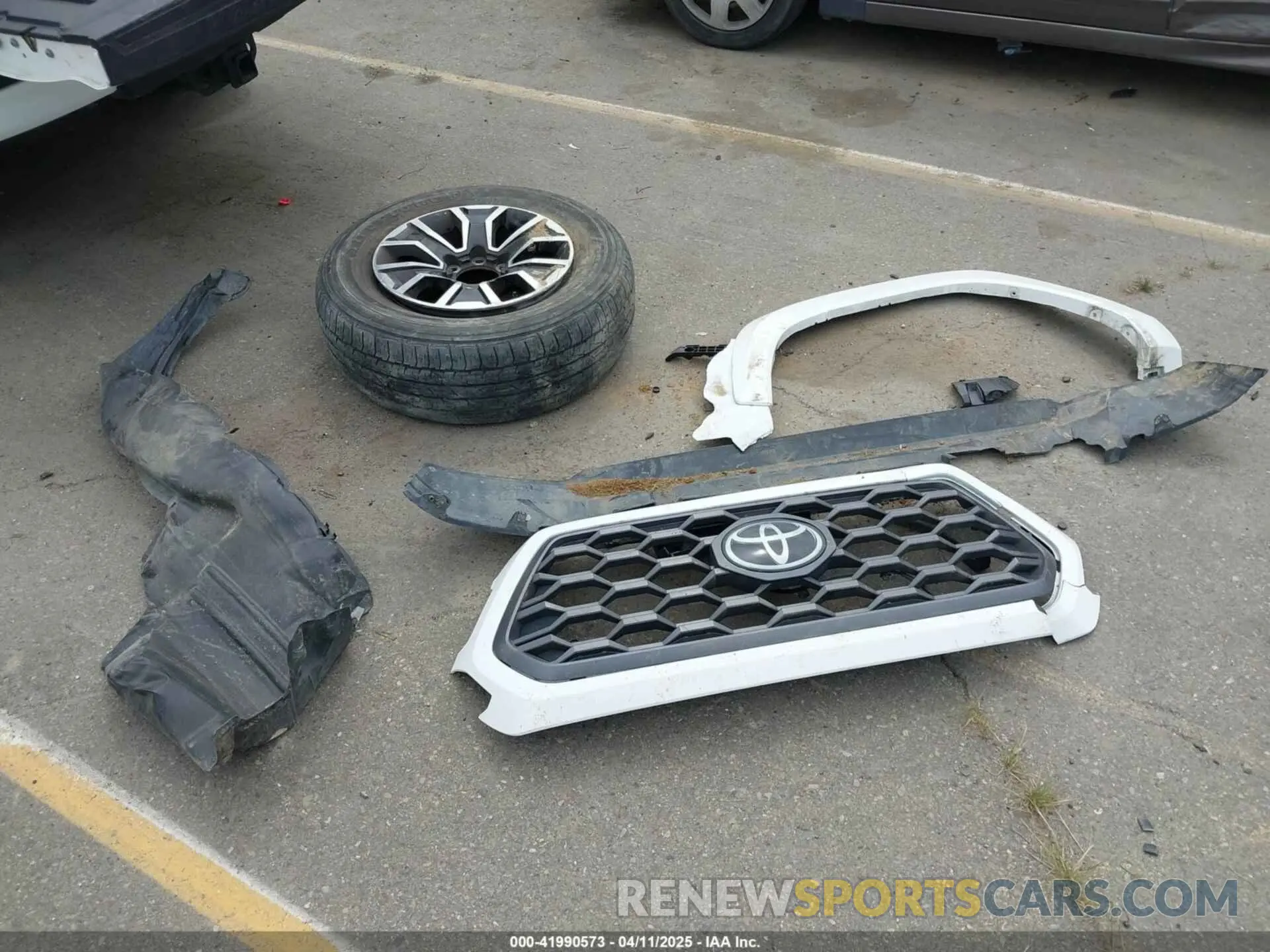 11 Photograph of a damaged car 3TMAZ5CNXNM166657 TOYOTA TACOMA 2022