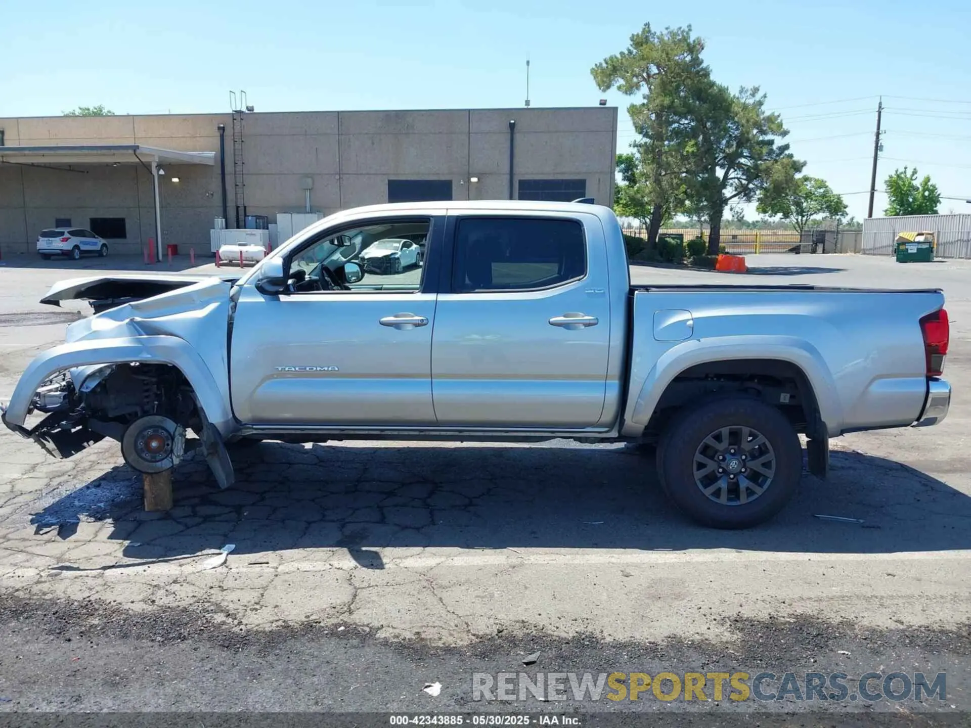 15 Photograph of a damaged car 3TMAZ5CNXNM179330 TOYOTA TACOMA 2022