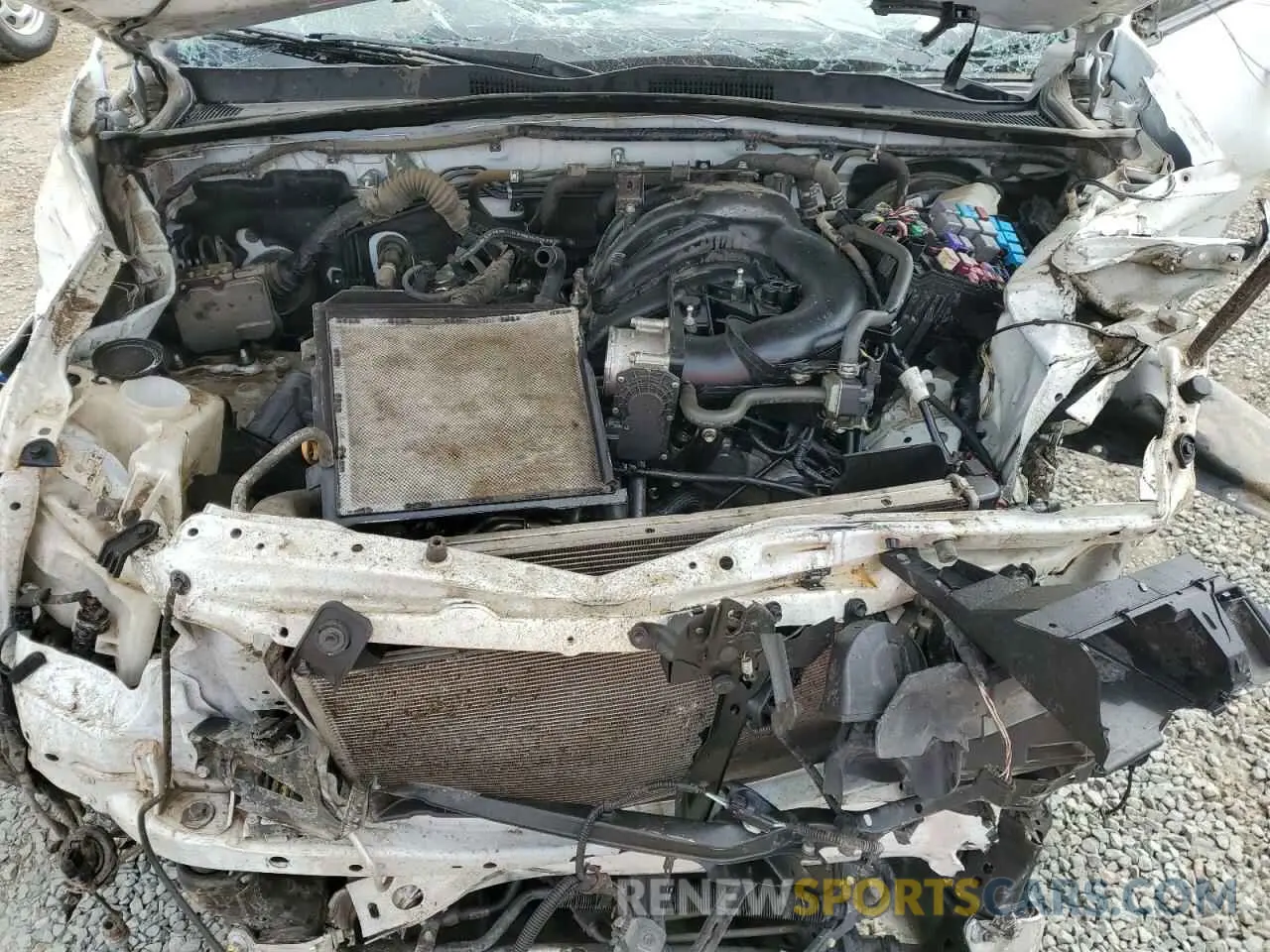 11 Photograph of a damaged car 3TMAZ5CNXNM192174 TOYOTA TACOMA 2022