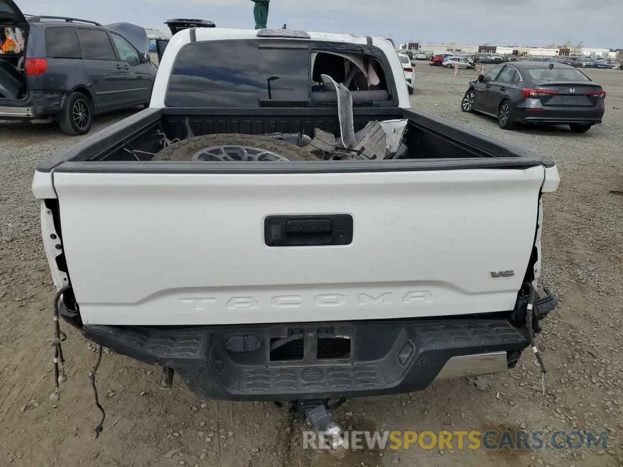 6 Photograph of a damaged car 3TMAZ5CNXNM192174 TOYOTA TACOMA 2022