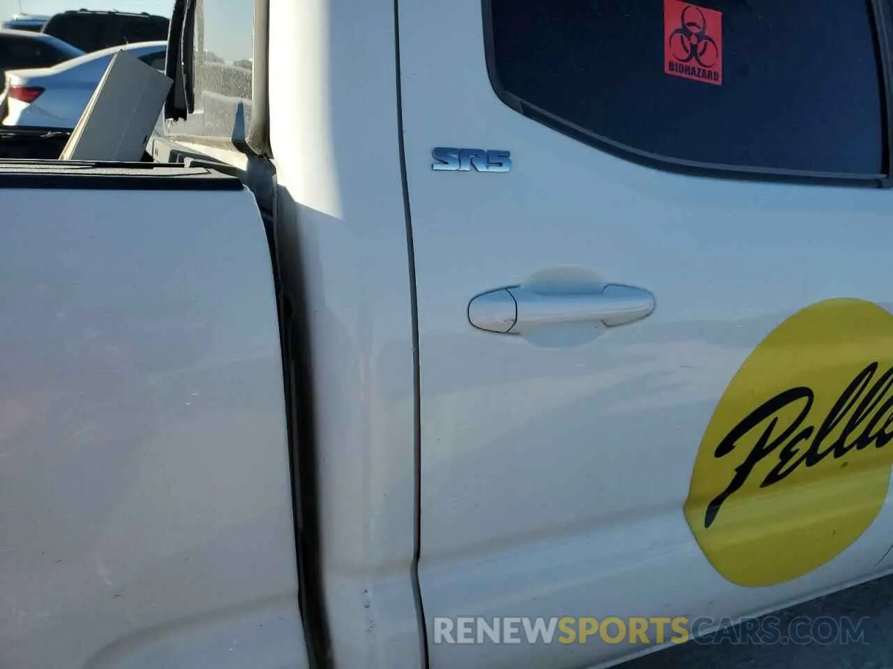 10 Photograph of a damaged car 3TMBZ5DN2NM037282 TOYOTA TACOMA 2022