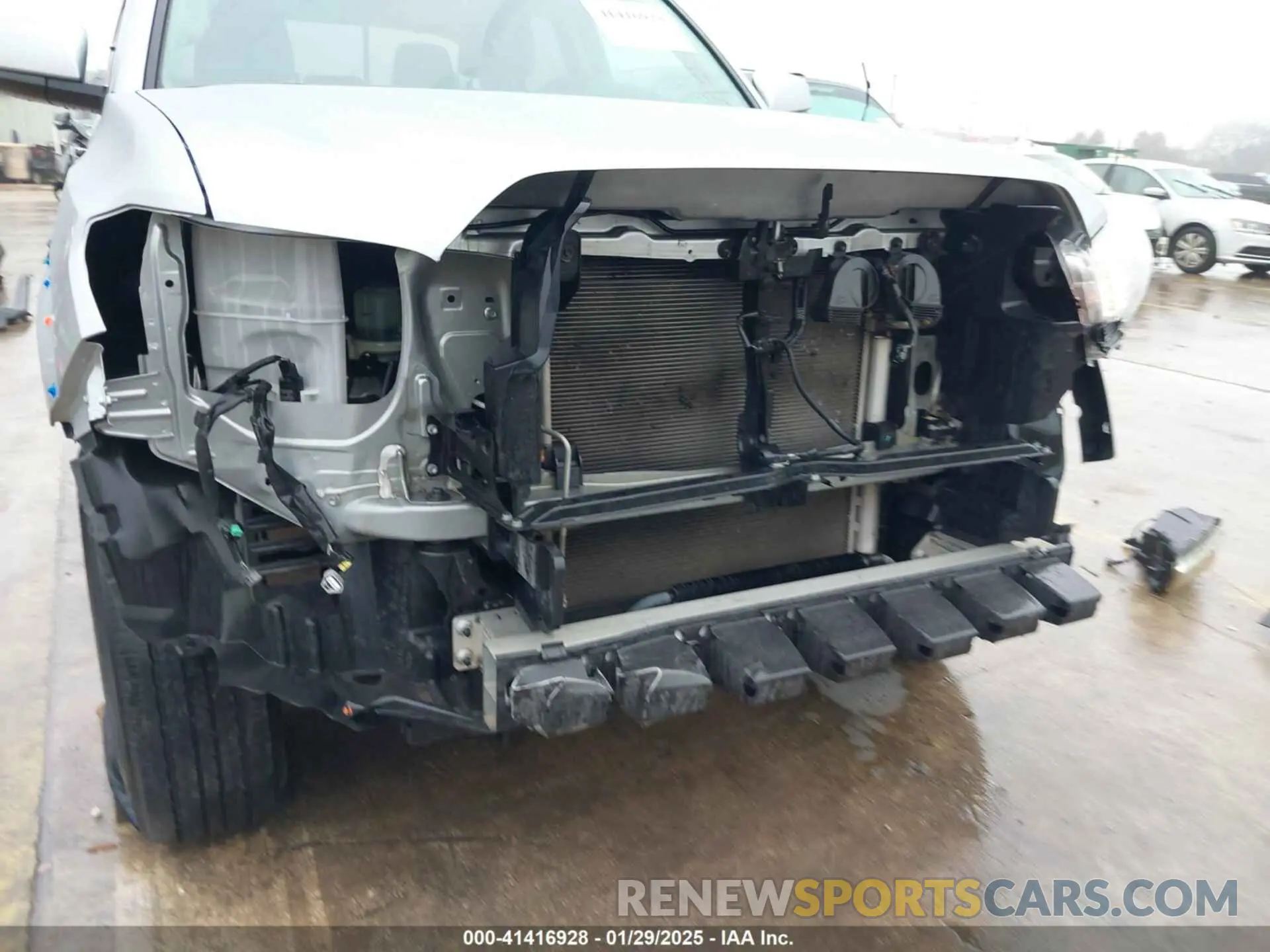 18 Photograph of a damaged car 3TMBZ5DN4NM035761 TOYOTA TACOMA 2022