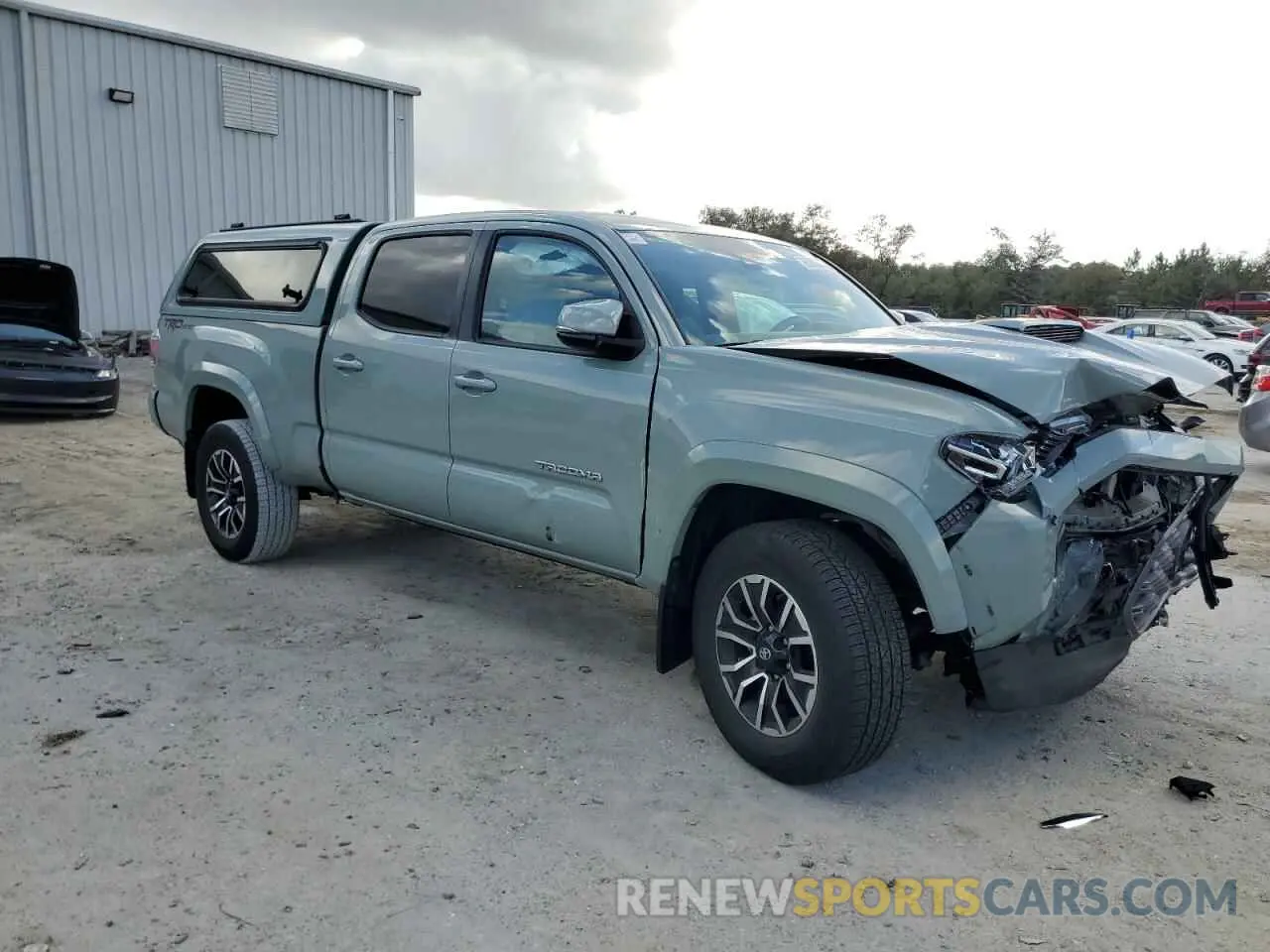 4 Photograph of a damaged car 3TMBZ5DN6NM035017 TOYOTA TACOMA 2022