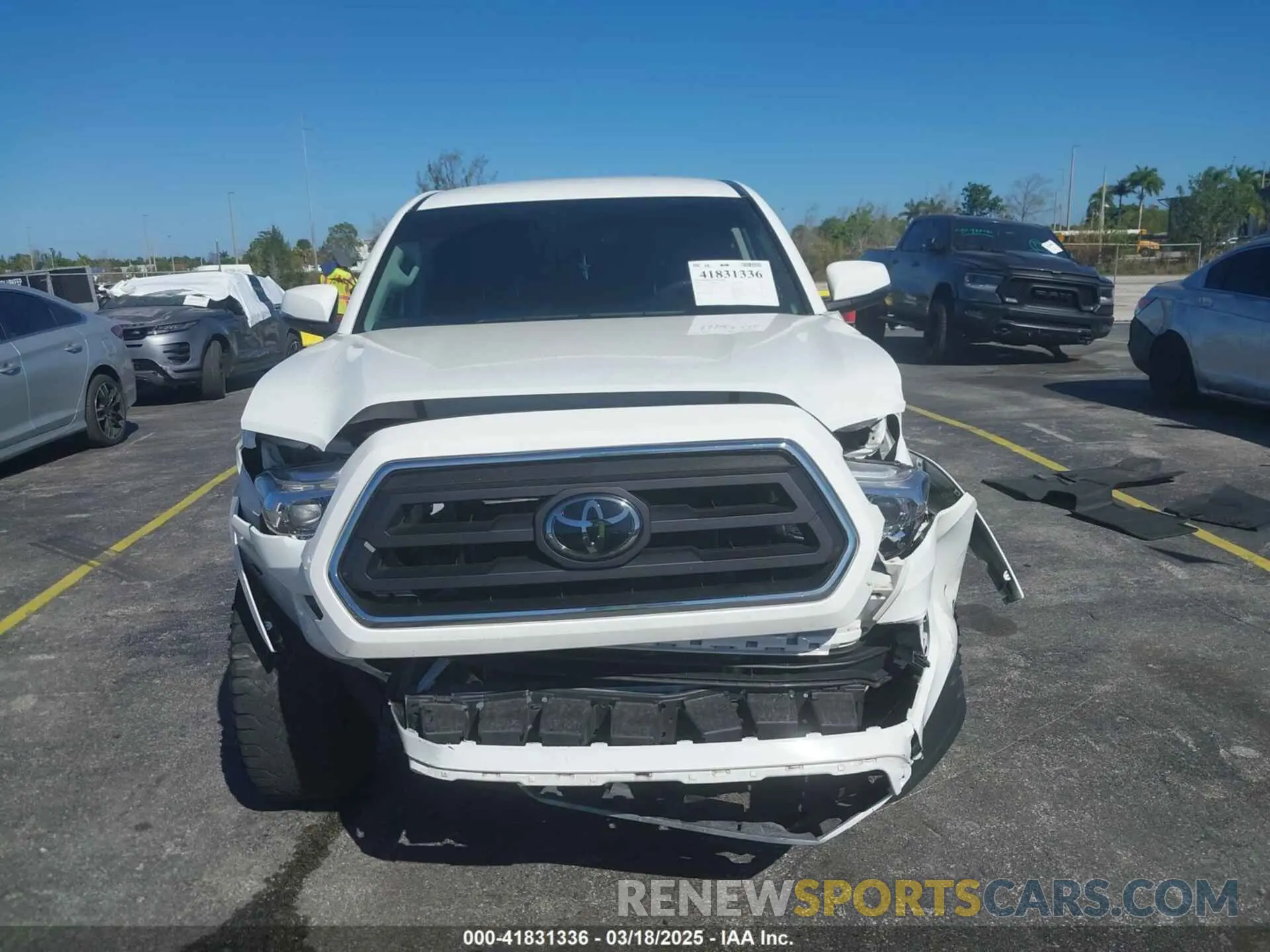 12 Photograph of a damaged car 3TMBZ5DN6NM037317 TOYOTA TACOMA 2022