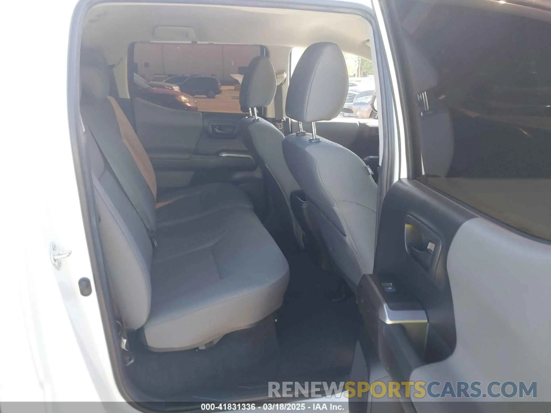 8 Photograph of a damaged car 3TMBZ5DN6NM037317 TOYOTA TACOMA 2022