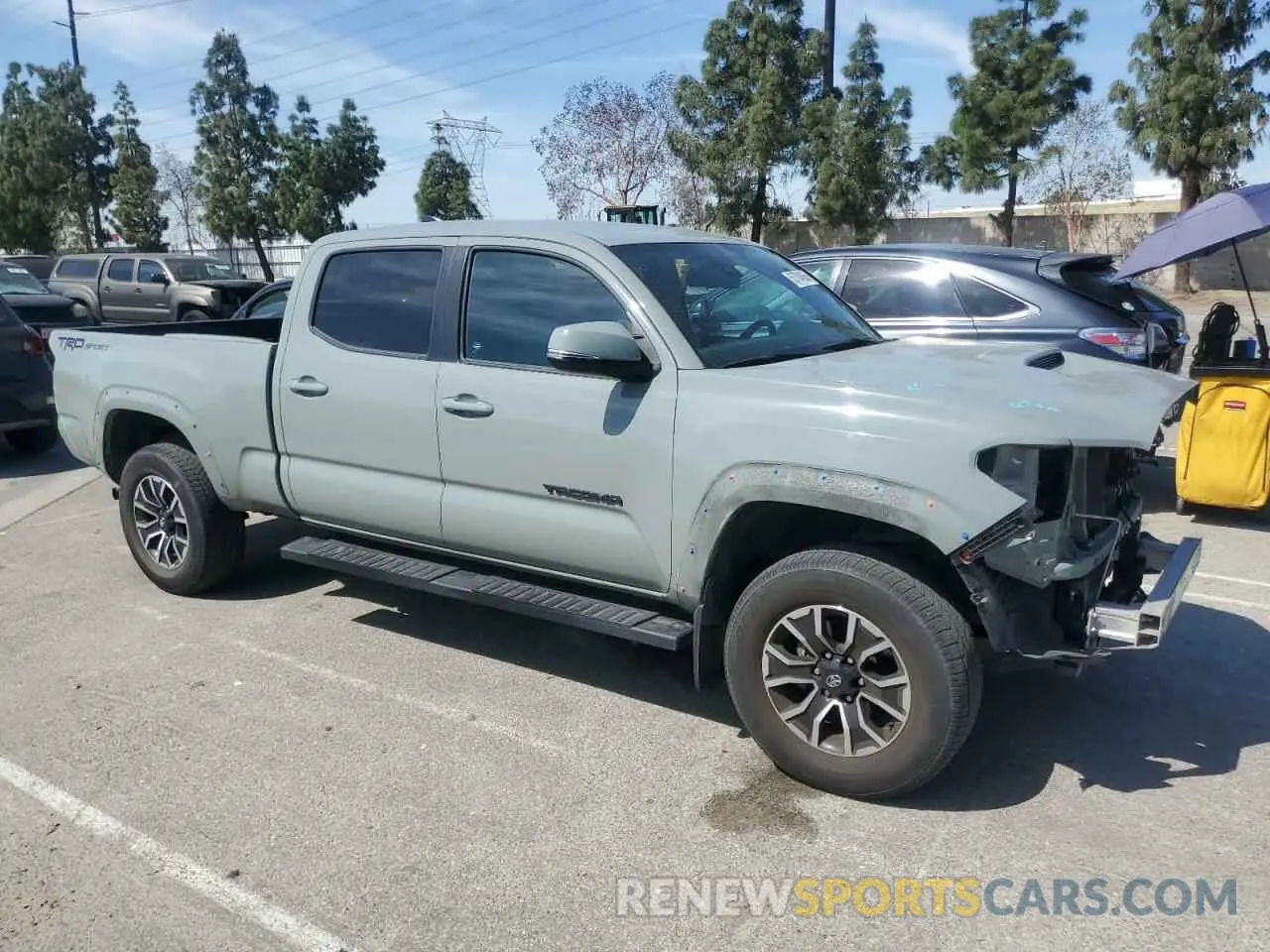 4 Photograph of a damaged car 3TMBZ5DN9NM033861 TOYOTA TACOMA 2022