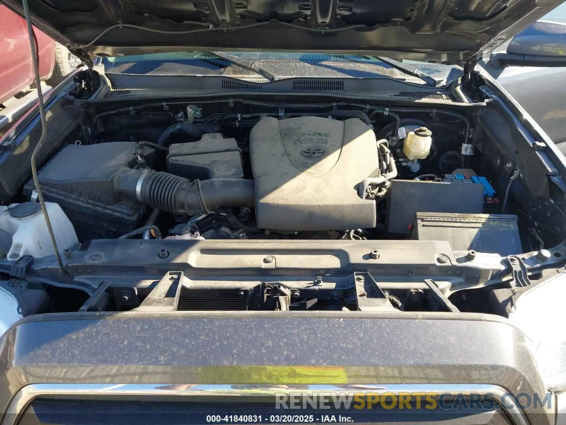 10 Photograph of a damaged car 3TMBZ5DN9NM036954 TOYOTA TACOMA 2022