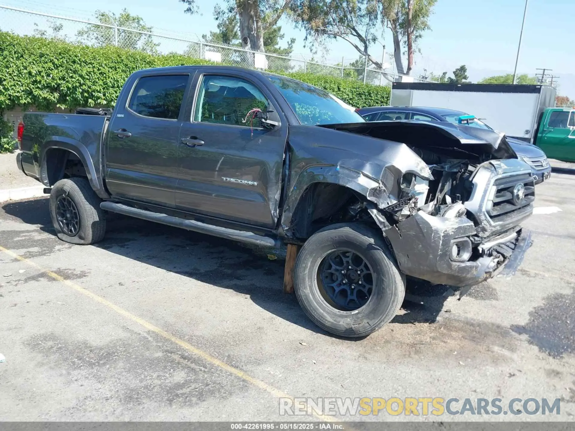 1 Photograph of a damaged car 3TMCZ5AN0NM455316 TOYOTA TACOMA 2022