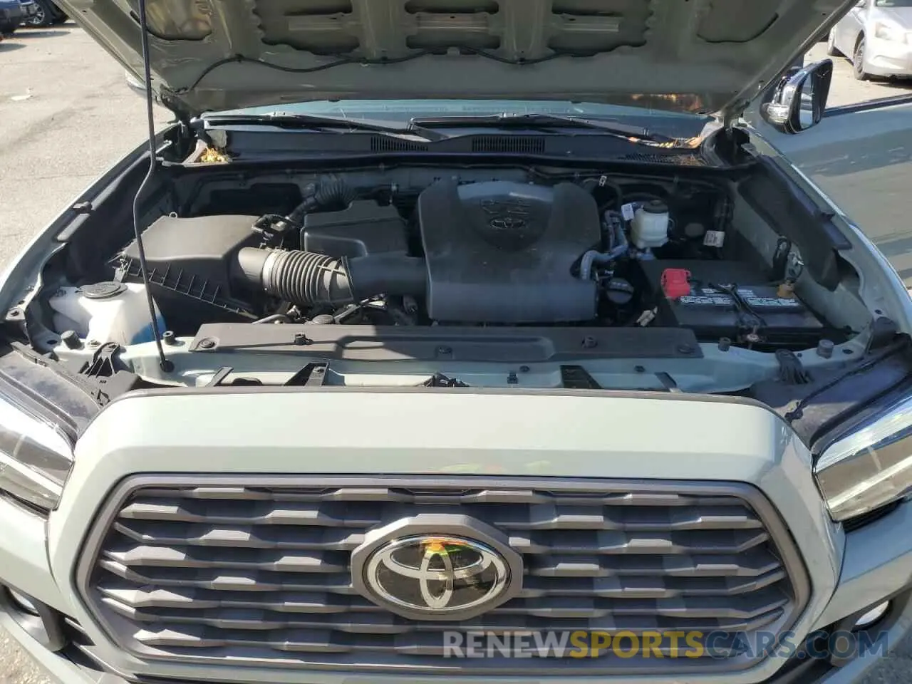 11 Photograph of a damaged car 3TMCZ5AN0NM464937 TOYOTA TACOMA 2022