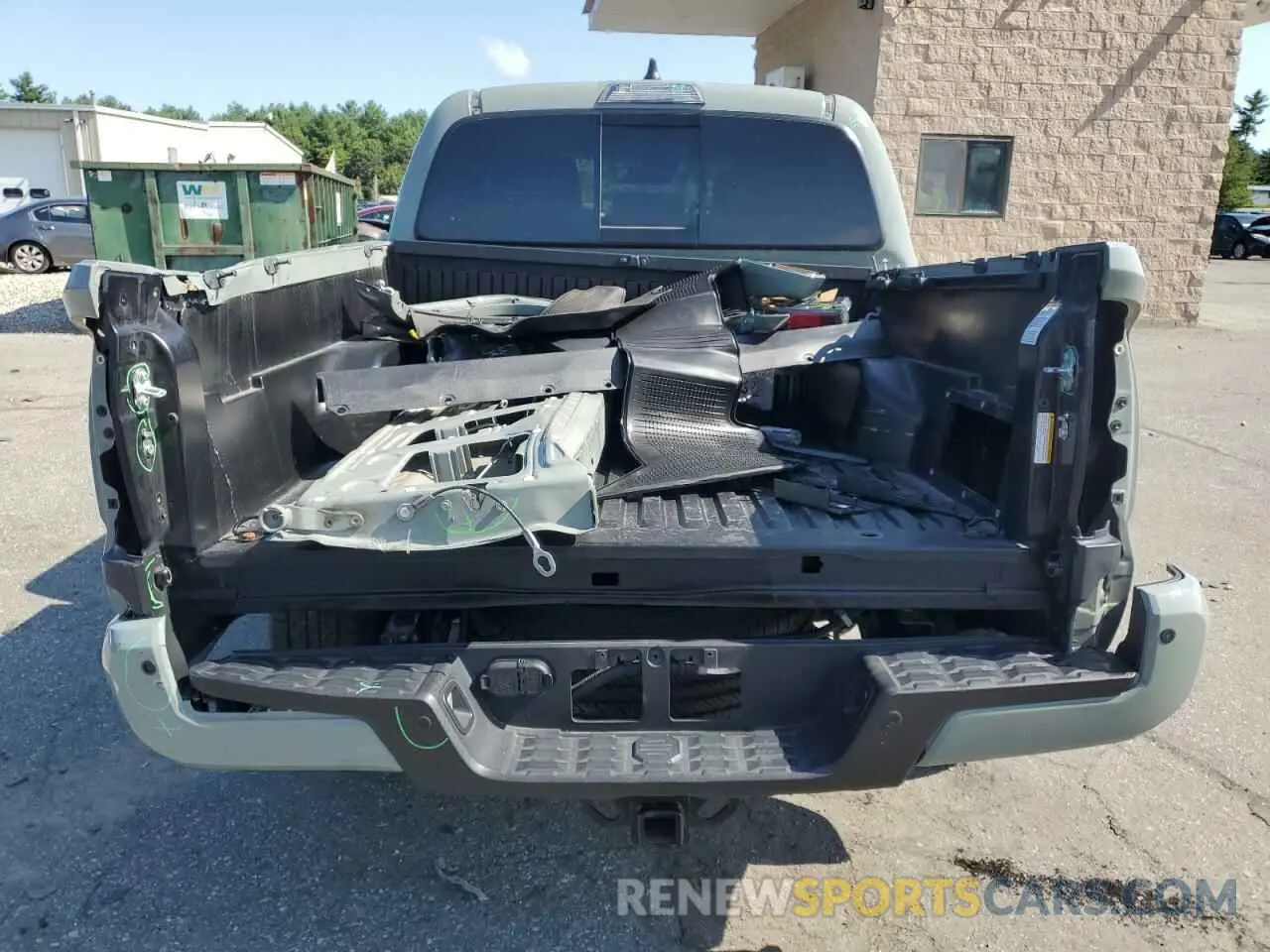 6 Photograph of a damaged car 3TMCZ5AN0NM464937 TOYOTA TACOMA 2022