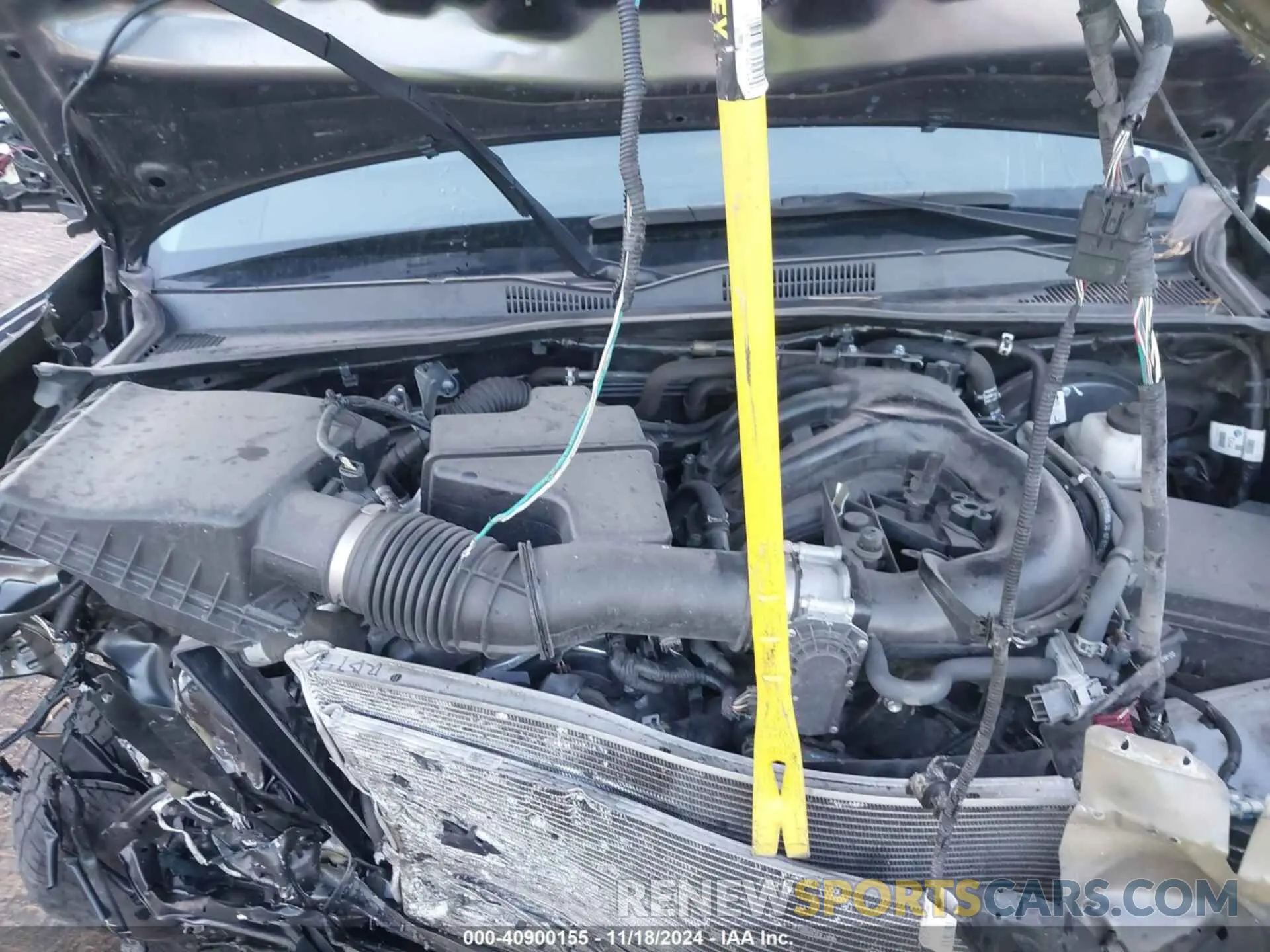 10 Photograph of a damaged car 3TMCZ5AN0NM466624 TOYOTA TACOMA 2022
