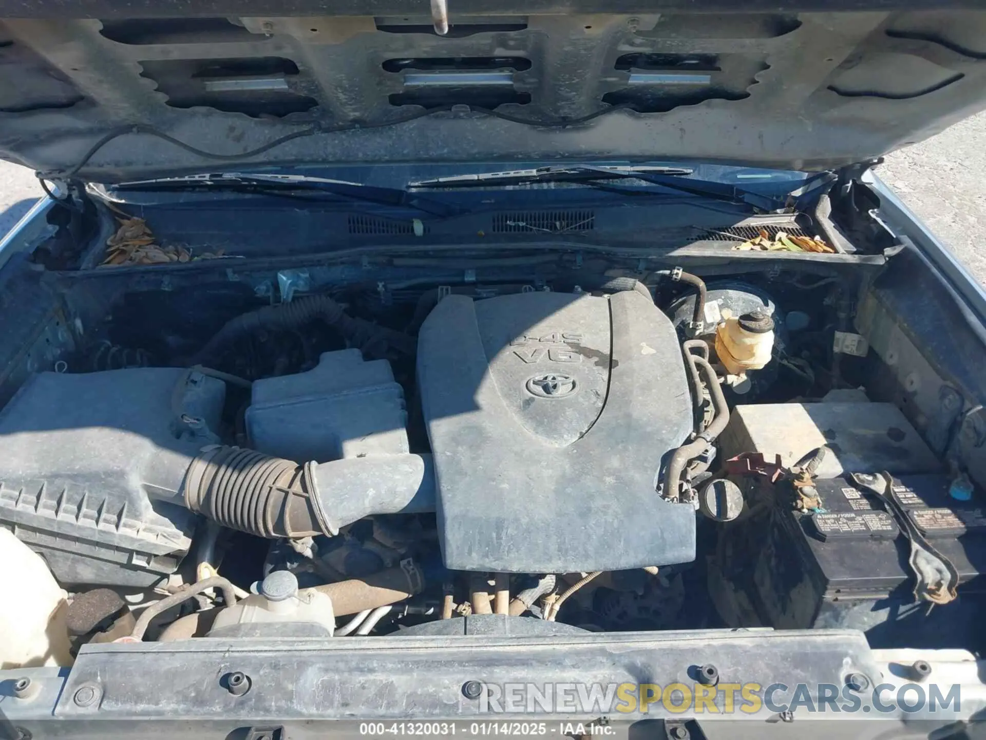 10 Photograph of a damaged car 3TMCZ5AN0NM466686 TOYOTA TACOMA 2022