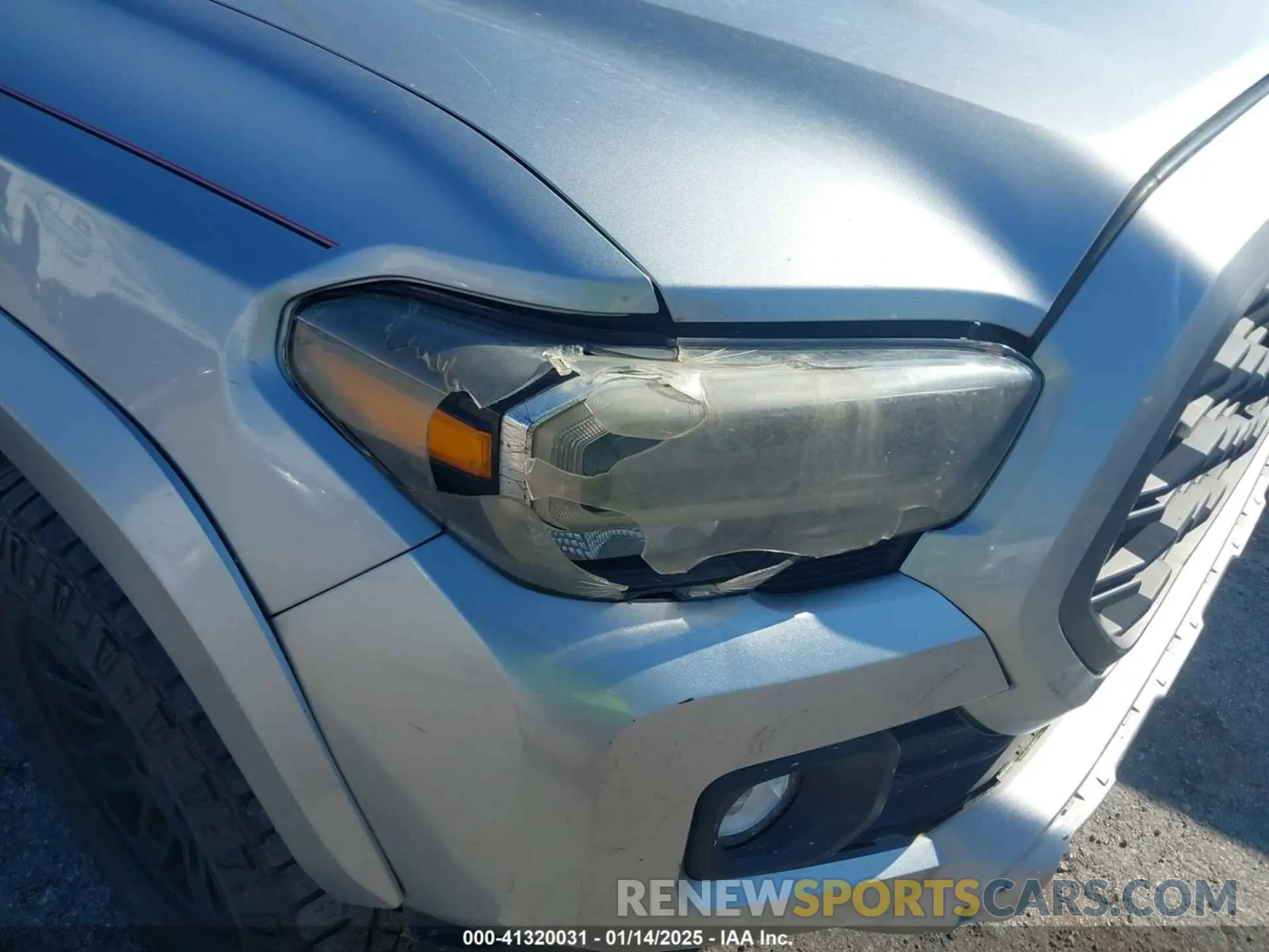 13 Photograph of a damaged car 3TMCZ5AN0NM466686 TOYOTA TACOMA 2022