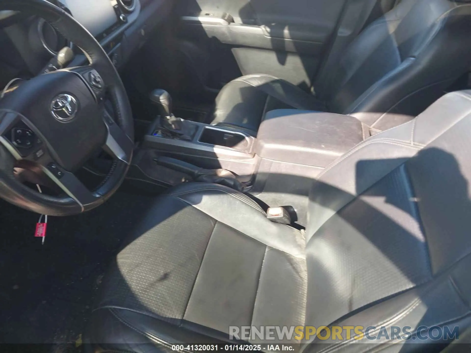 17 Photograph of a damaged car 3TMCZ5AN0NM466686 TOYOTA TACOMA 2022
