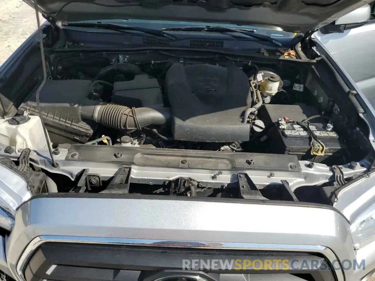 11 Photograph of a damaged car 3TMCZ5AN0NM468664 TOYOTA TACOMA 2022