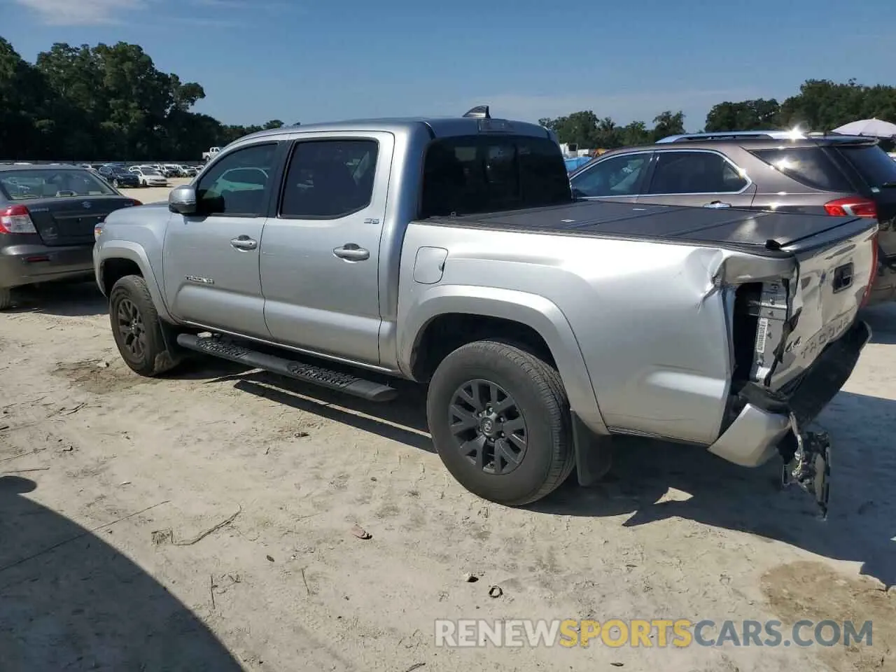 2 Photograph of a damaged car 3TMCZ5AN0NM468664 TOYOTA TACOMA 2022