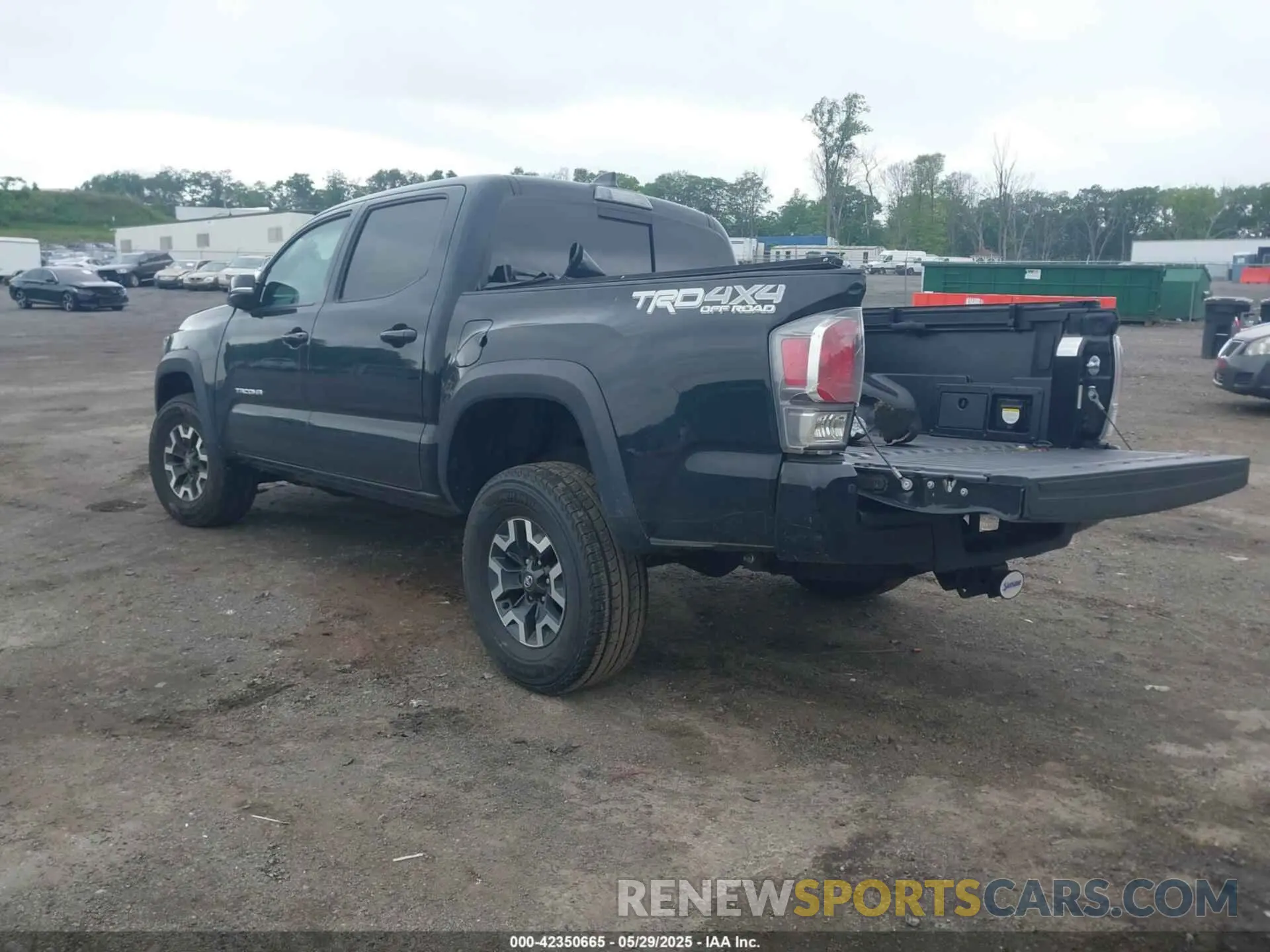 3 Photograph of a damaged car 3TMCZ5AN0NM488946 TOYOTA TACOMA 2022