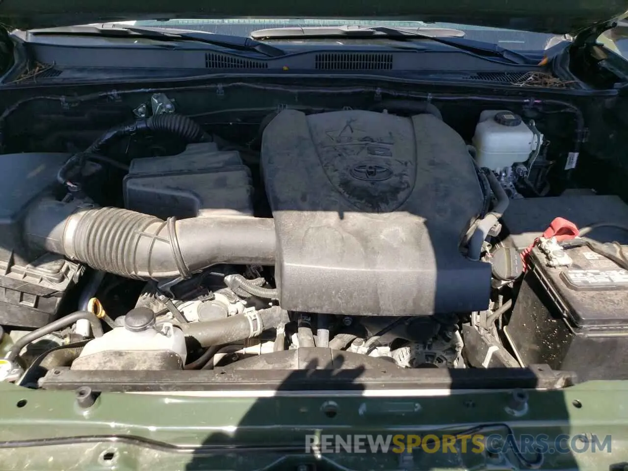 11 Photograph of a damaged car 3TMCZ5AN0NM517152 TOYOTA TACOMA 2022