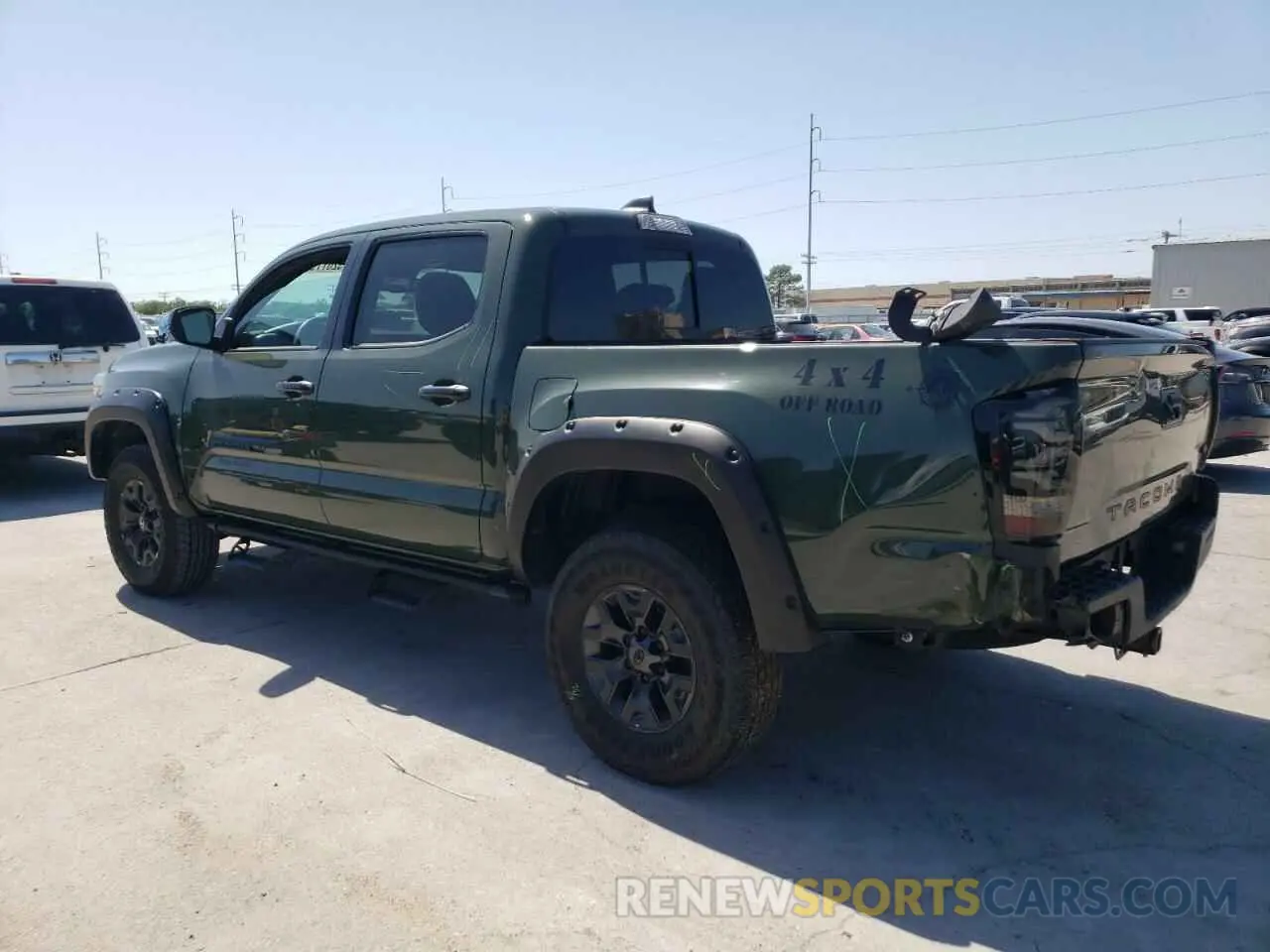 2 Photograph of a damaged car 3TMCZ5AN0NM517152 TOYOTA TACOMA 2022