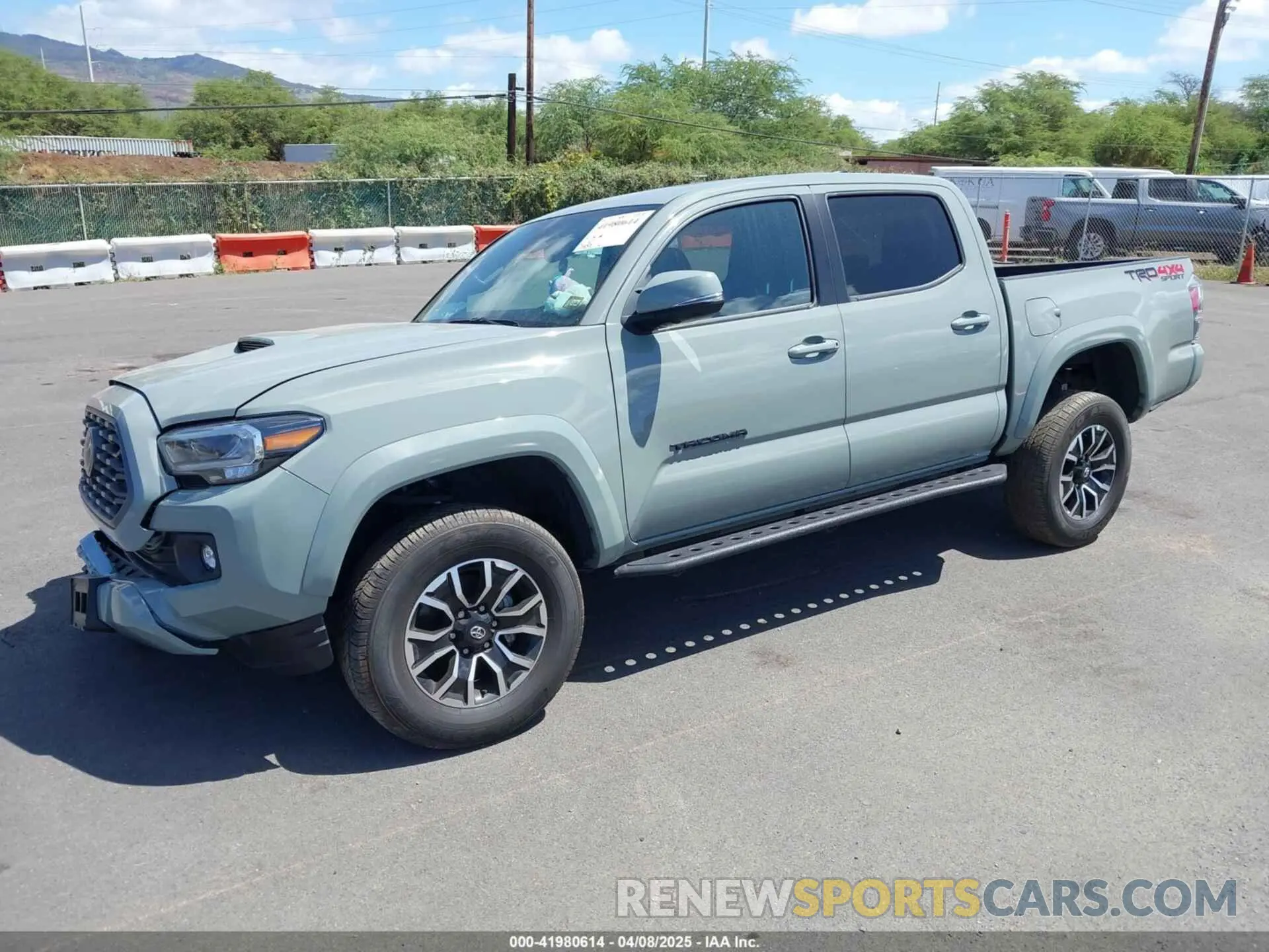 2 Photograph of a damaged car 3TMCZ5AN0NM517314 TOYOTA TACOMA 2022