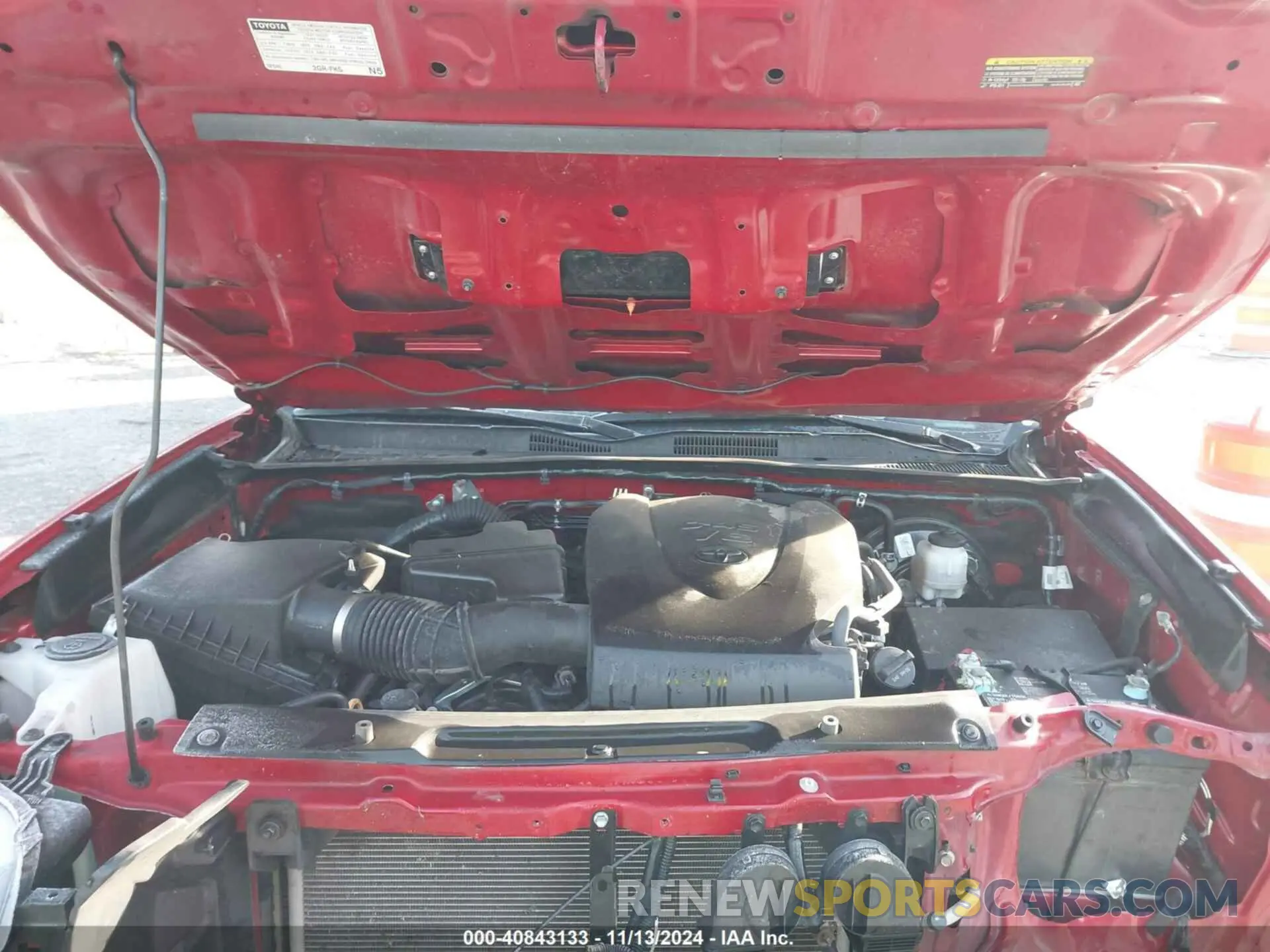 10 Photograph of a damaged car 3TMCZ5AN0NM531682 TOYOTA TACOMA 2022
