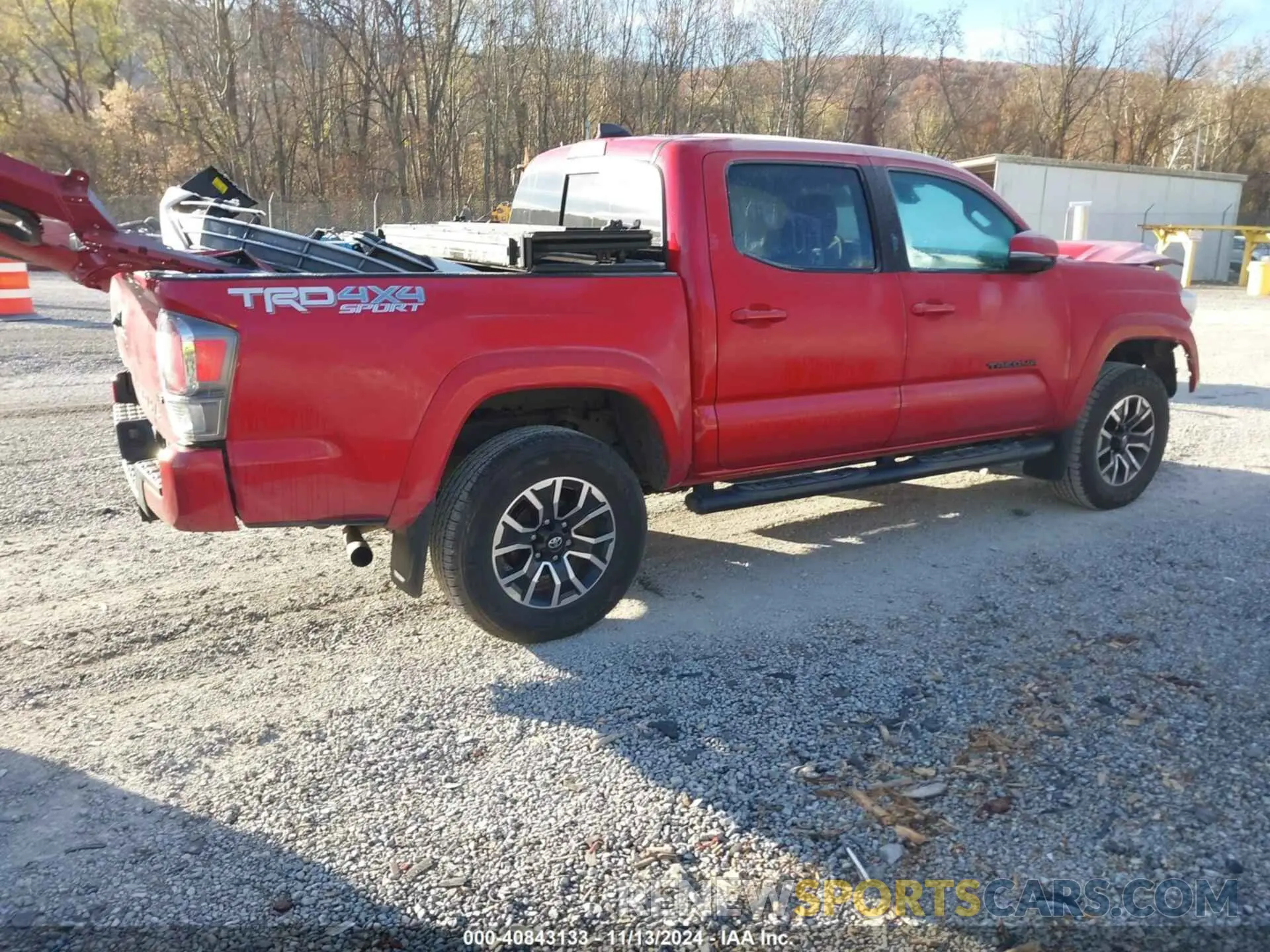 4 Photograph of a damaged car 3TMCZ5AN0NM531682 TOYOTA TACOMA 2022