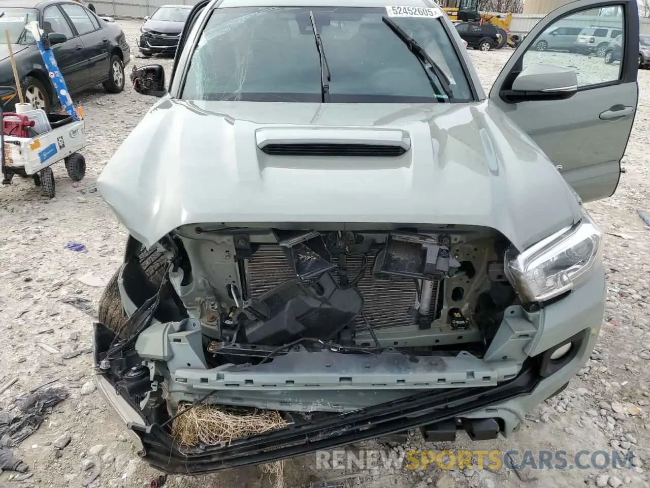 13 Photograph of a damaged car 3TMCZ5AN1NM456300 TOYOTA TACOMA 2022