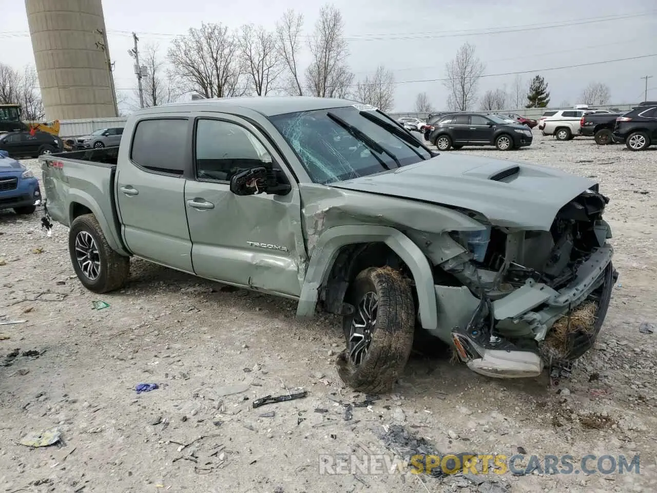 4 Photograph of a damaged car 3TMCZ5AN1NM456300 TOYOTA TACOMA 2022