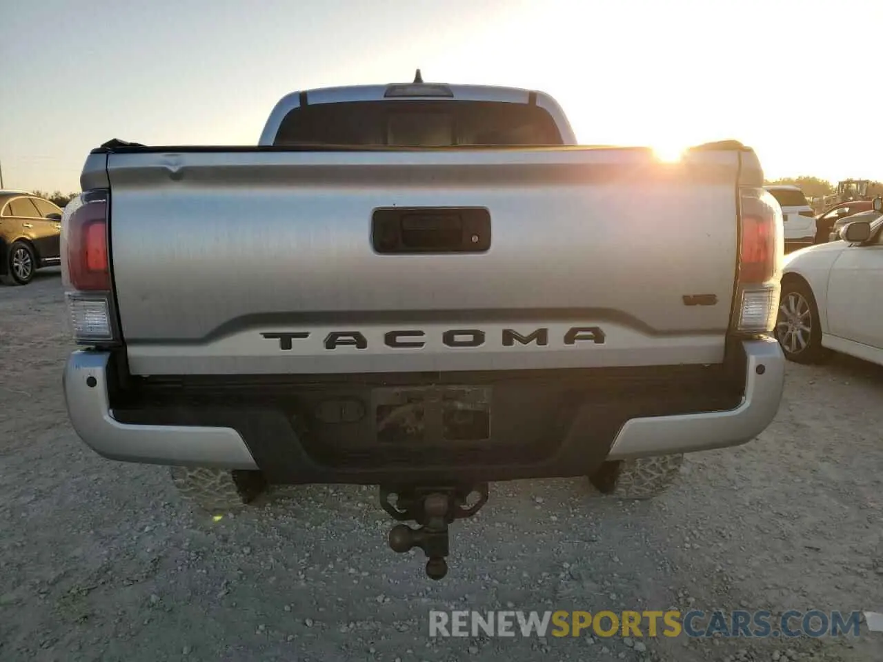 6 Photograph of a damaged car 3TMCZ5AN1NM467085 TOYOTA TACOMA 2022