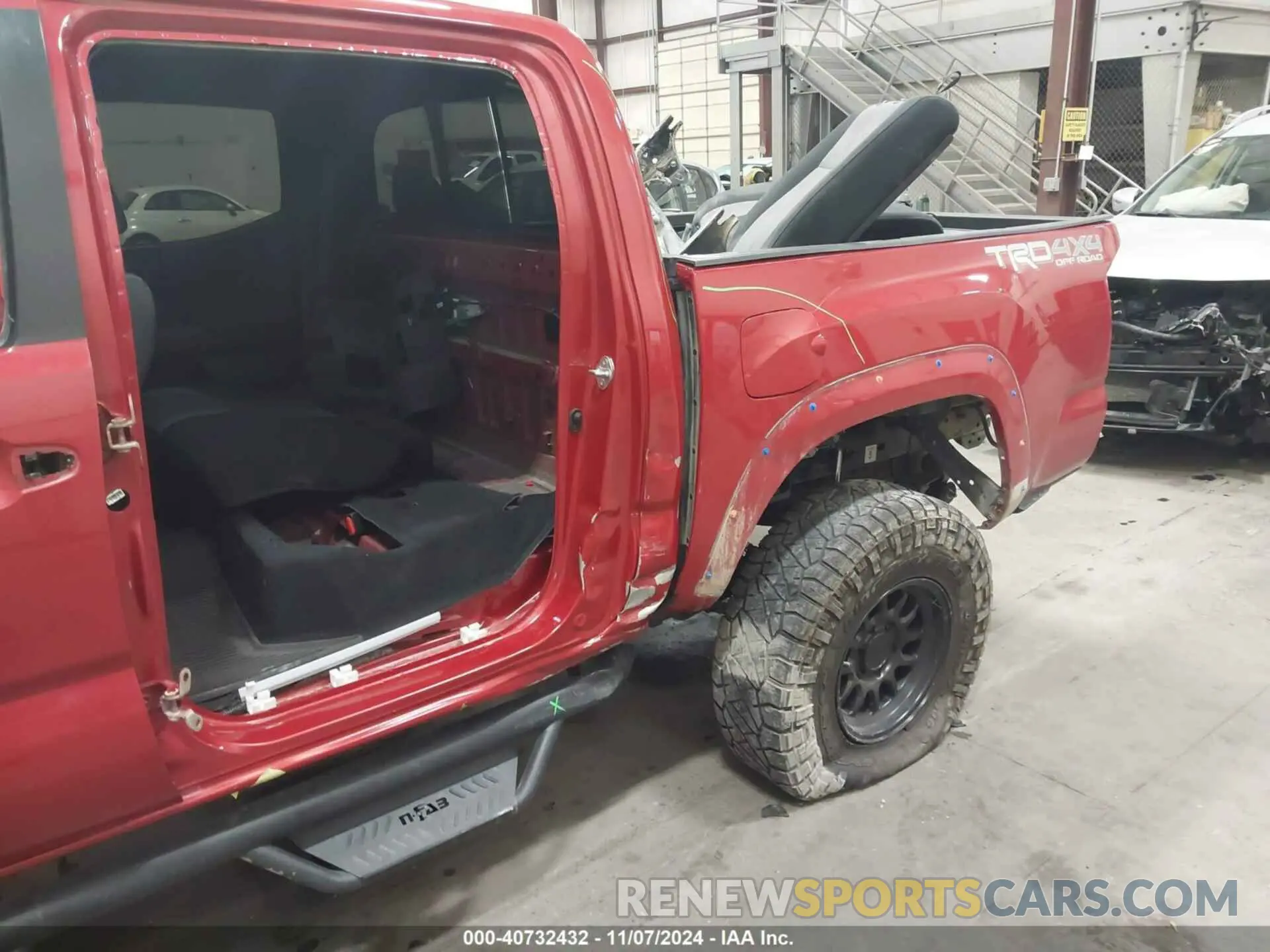 6 Photograph of a damaged car 3TMCZ5AN1NM476658 TOYOTA TACOMA 2022