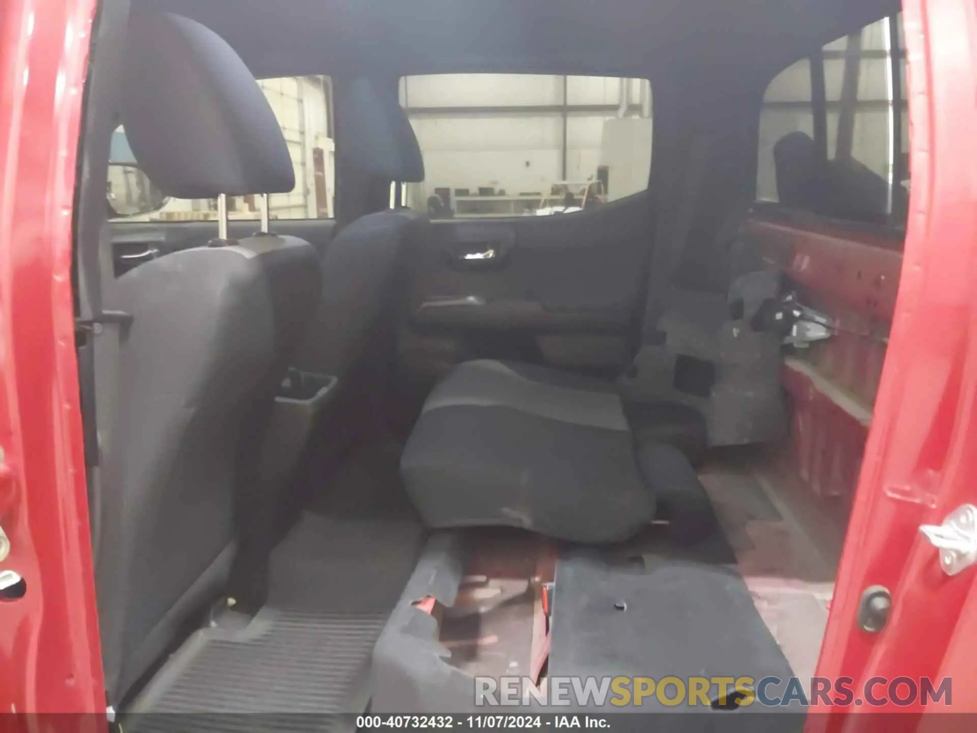 8 Photograph of a damaged car 3TMCZ5AN1NM476658 TOYOTA TACOMA 2022