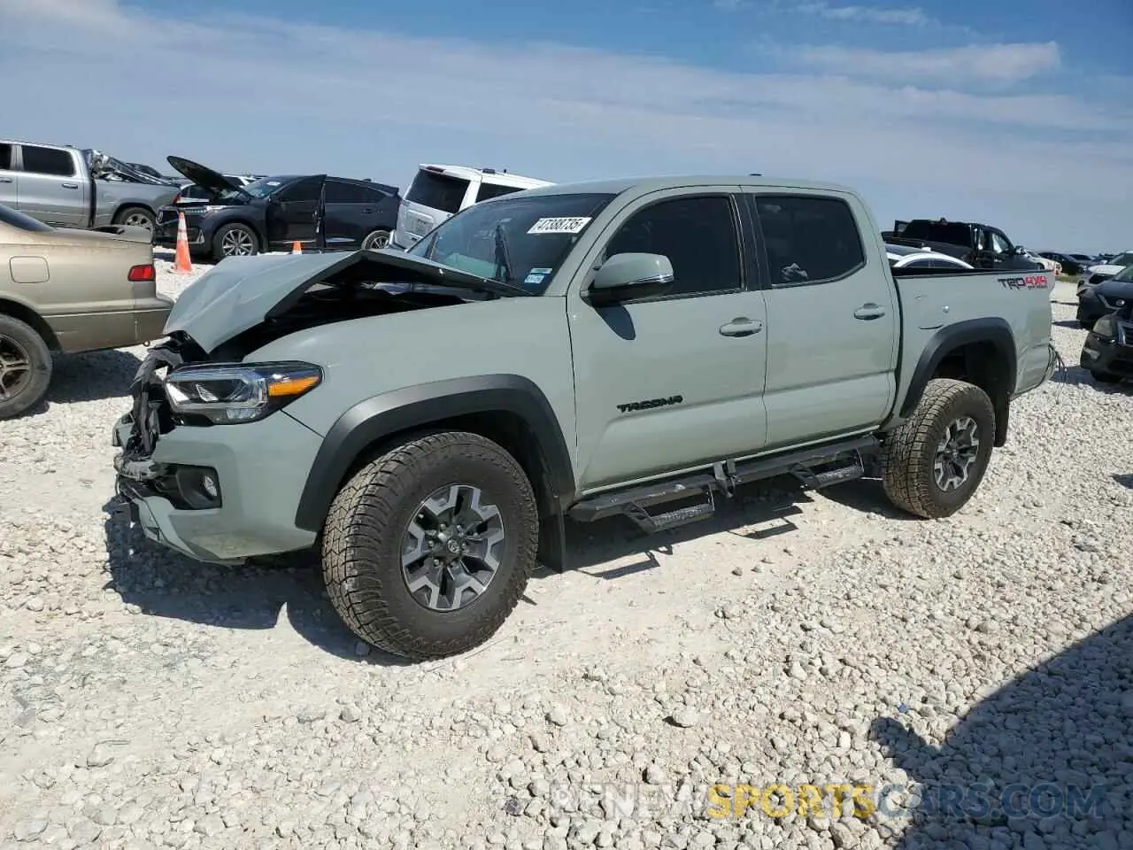 1 Photograph of a damaged car 3TMCZ5AN1NM480127 TOYOTA TACOMA 2022