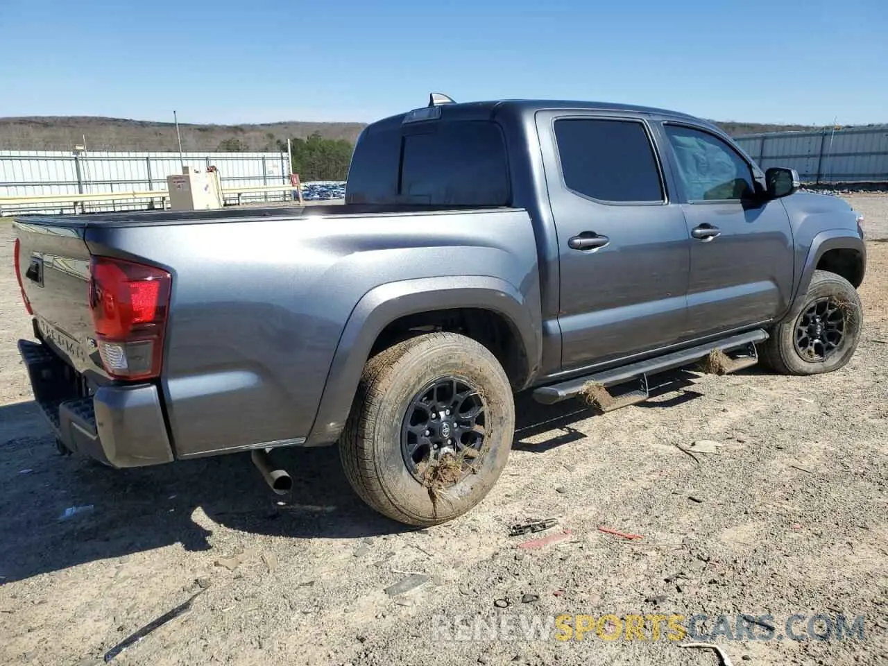 3 Photograph of a damaged car 3TMCZ5AN1NM495405 TOYOTA TACOMA 2022