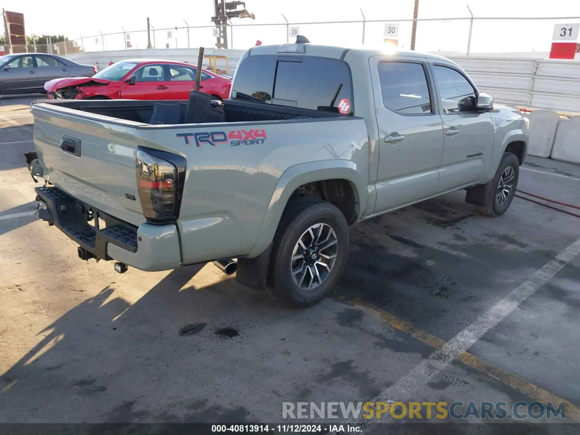 4 Photograph of a damaged car 3TMCZ5AN1NM509741 TOYOTA TACOMA 2022