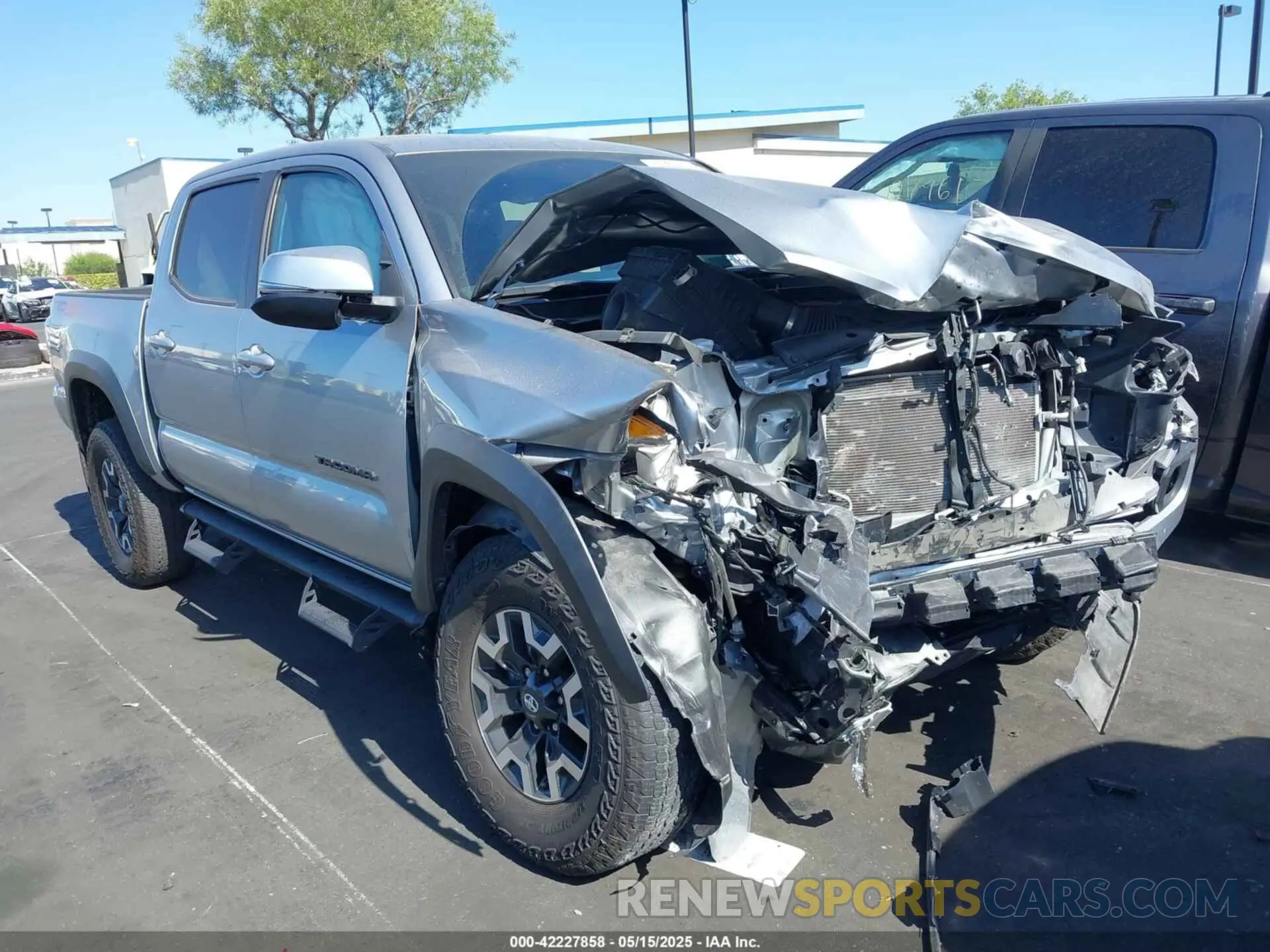 1 Photograph of a damaged car 3TMCZ5AN1NM518343 TOYOTA TACOMA 2022