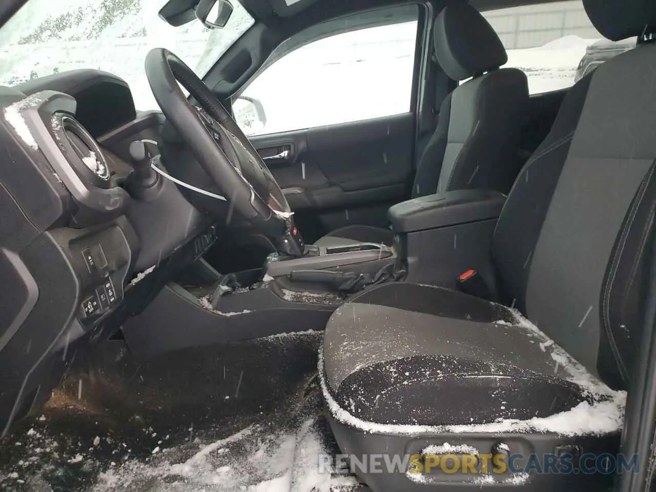 7 Photograph of a damaged car 3TMCZ5AN1NM523087 TOYOTA TACOMA 2022
