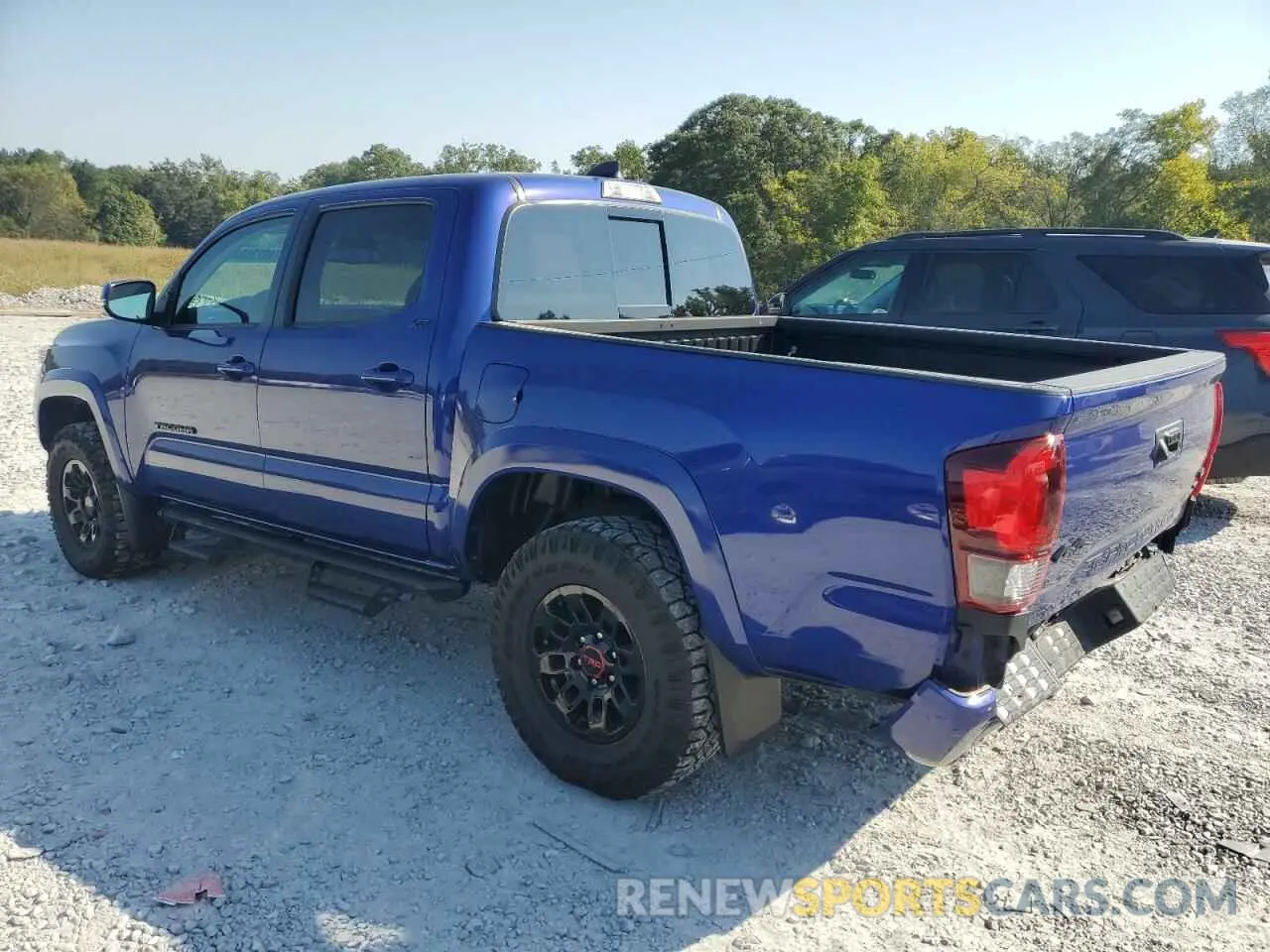2 Photograph of a damaged car 3TMCZ5AN2NM454006 TOYOTA TACOMA 2022