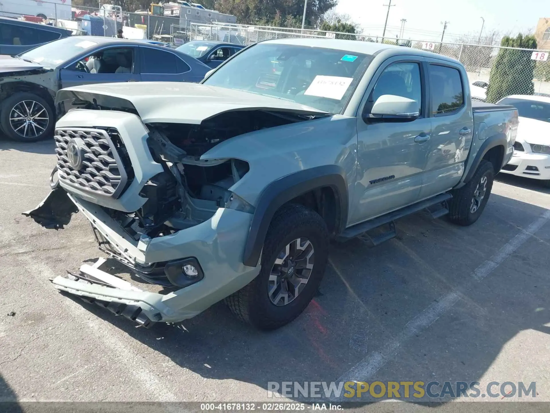 2 Photograph of a damaged car 3TMCZ5AN2NM455687 TOYOTA TACOMA 2022
