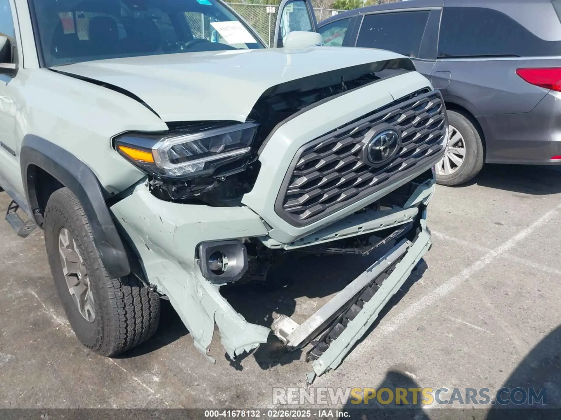 6 Photograph of a damaged car 3TMCZ5AN2NM455687 TOYOTA TACOMA 2022
