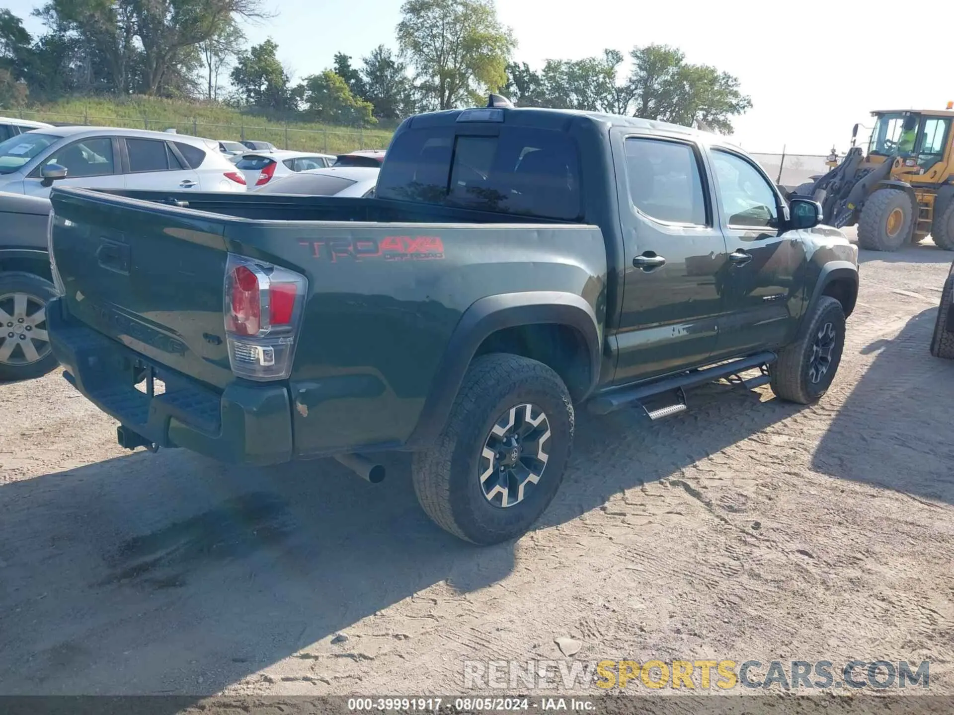 4 Photograph of a damaged car 3TMCZ5AN2NM461585 TOYOTA TACOMA 2022