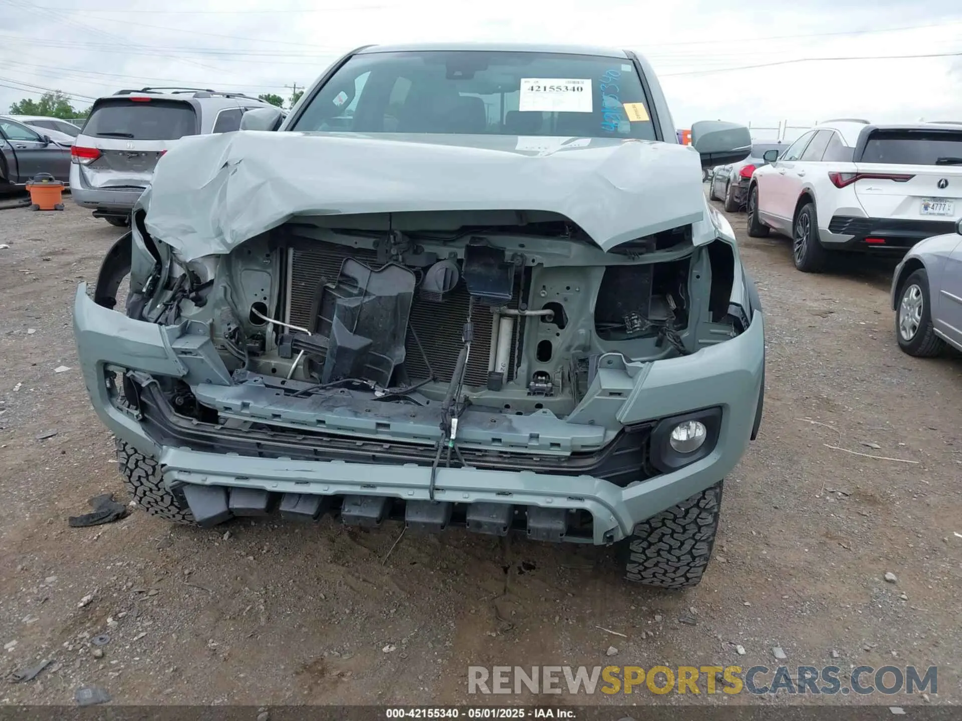 12 Photograph of a damaged car 3TMCZ5AN2NM461831 TOYOTA TACOMA 2022