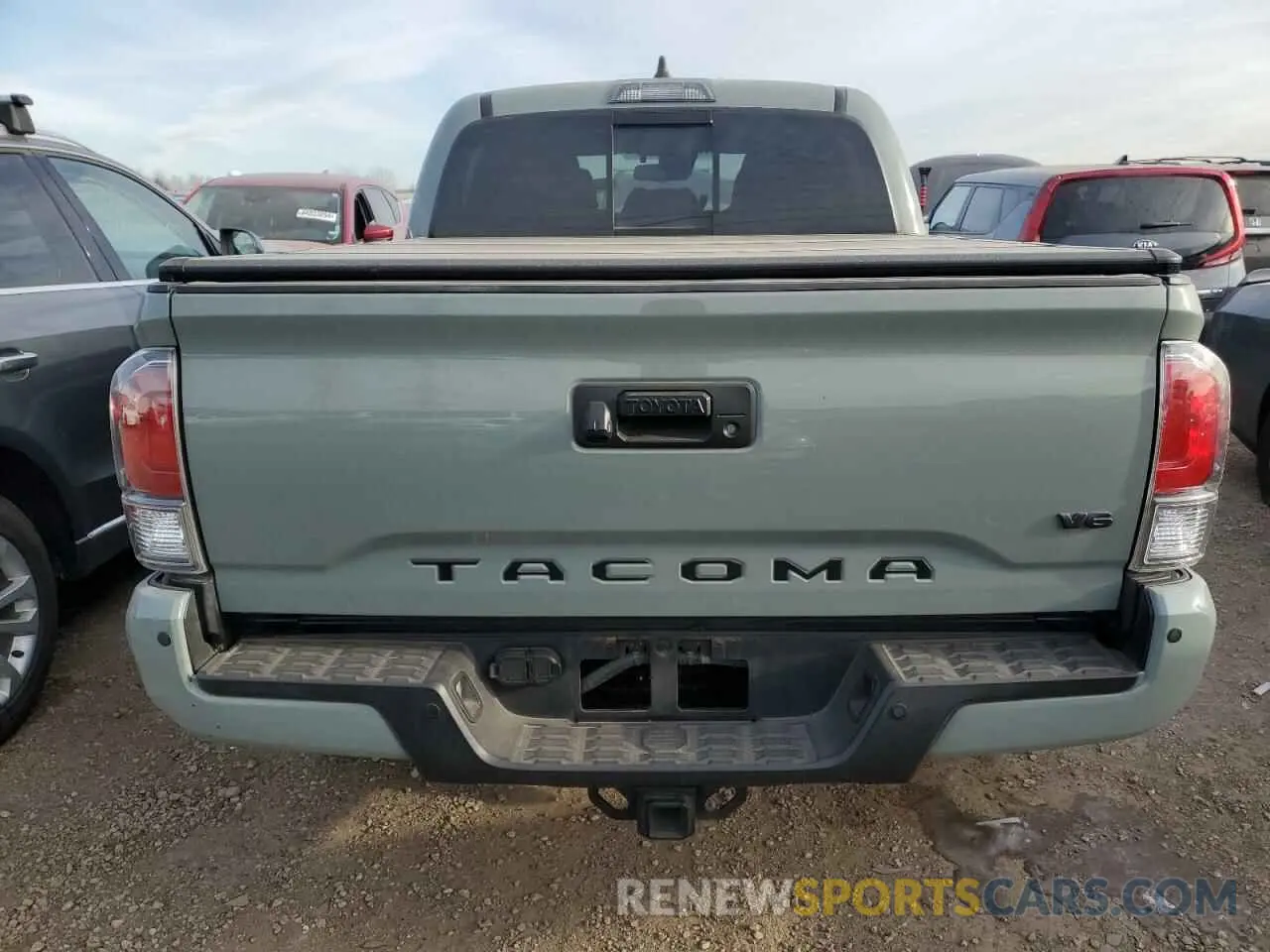 6 Photograph of a damaged car 3TMCZ5AN2NM462297 TOYOTA TACOMA 2022