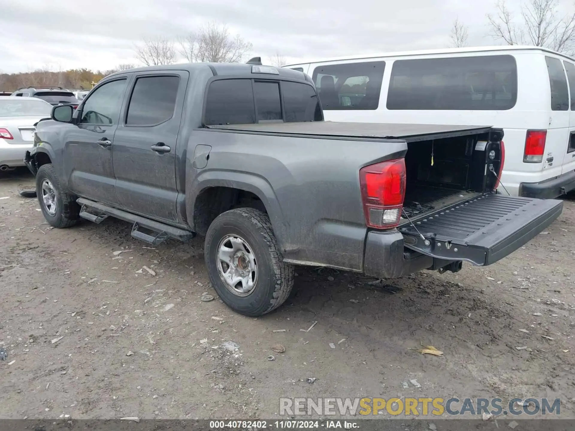 3 Photograph of a damaged car 3TMCZ5AN2NM474384 TOYOTA TACOMA 2022