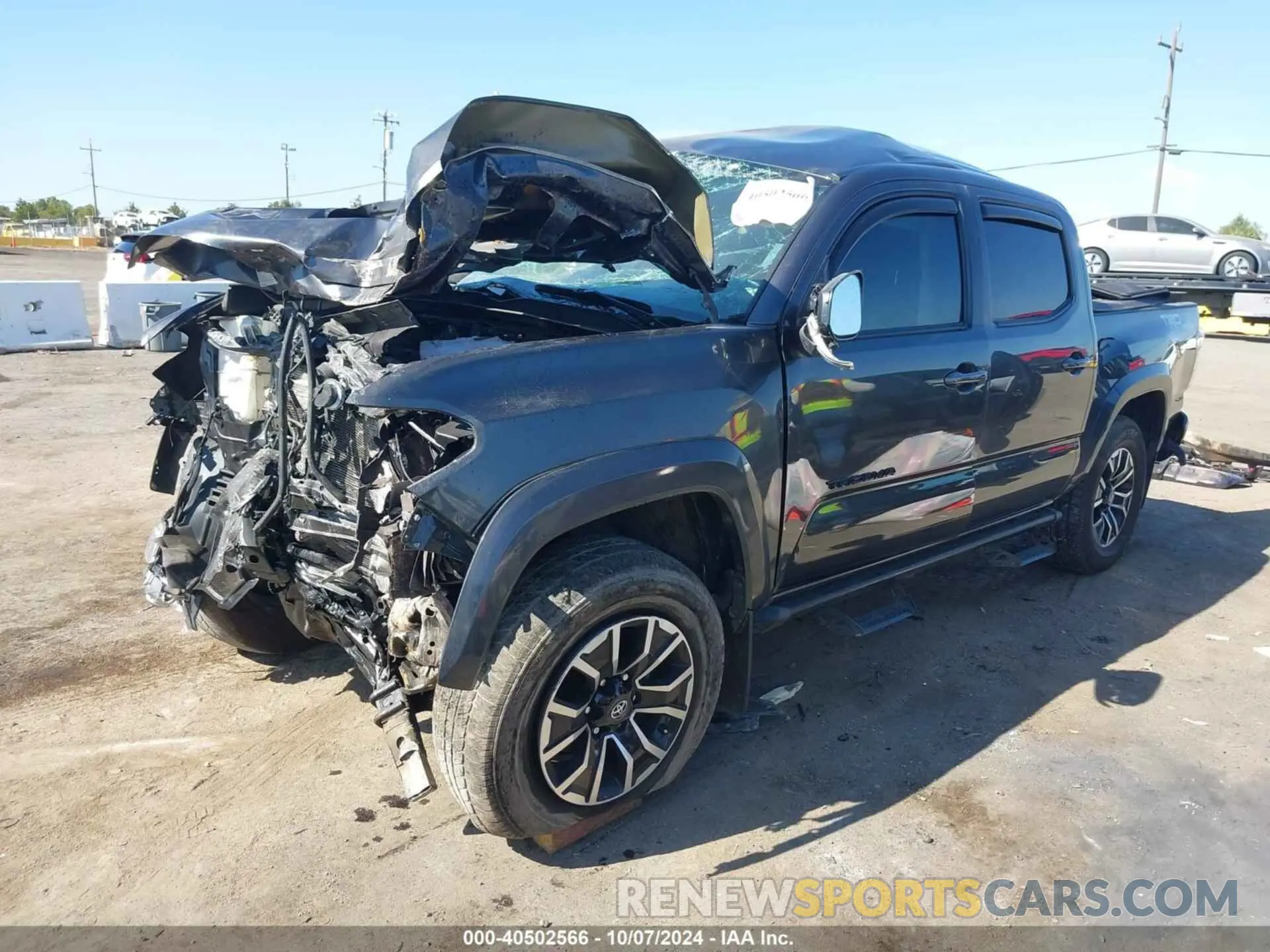 2 Photograph of a damaged car 3TMCZ5AN2NM481772 TOYOTA TACOMA 2022