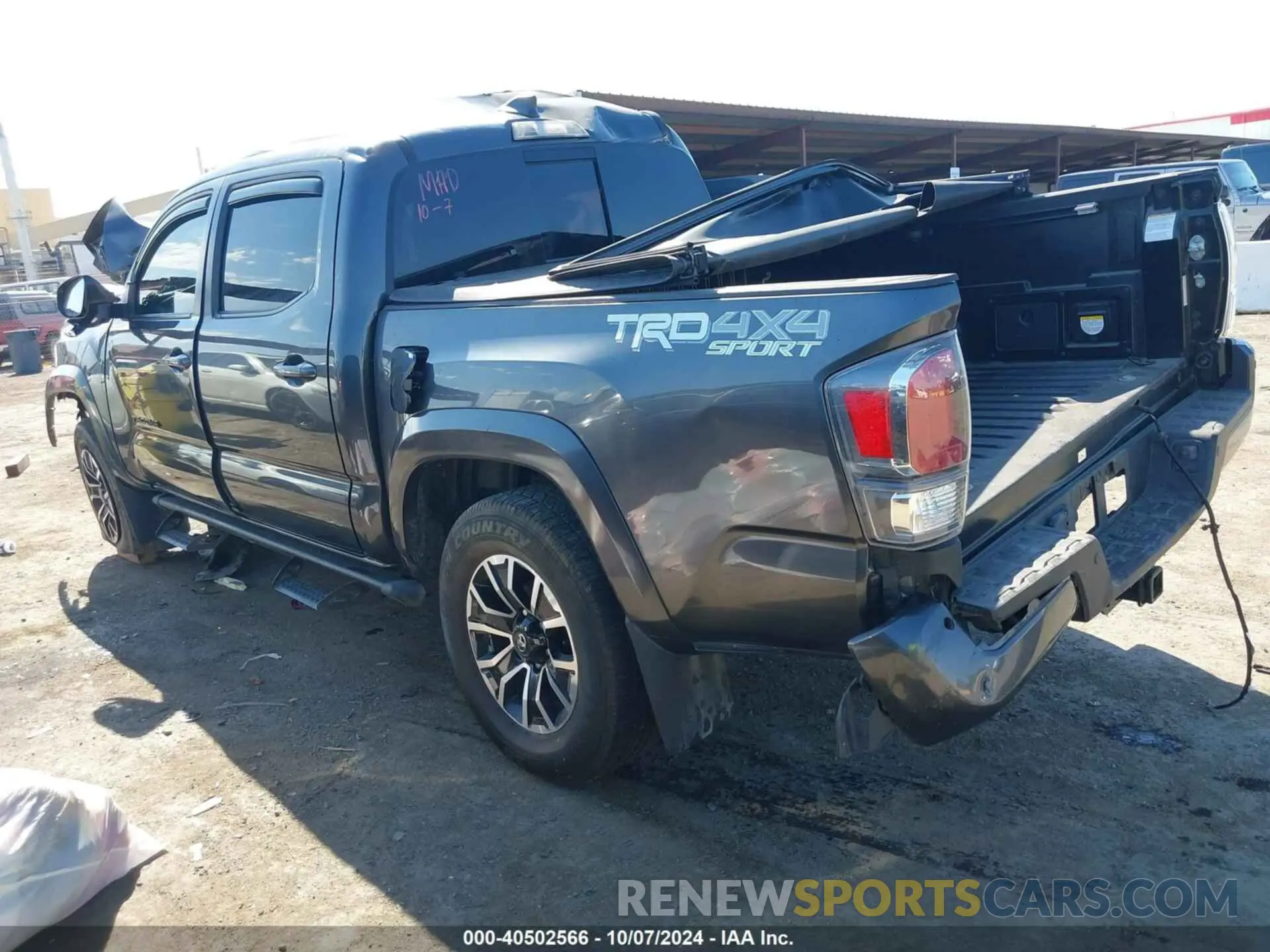 3 Photograph of a damaged car 3TMCZ5AN2NM481772 TOYOTA TACOMA 2022